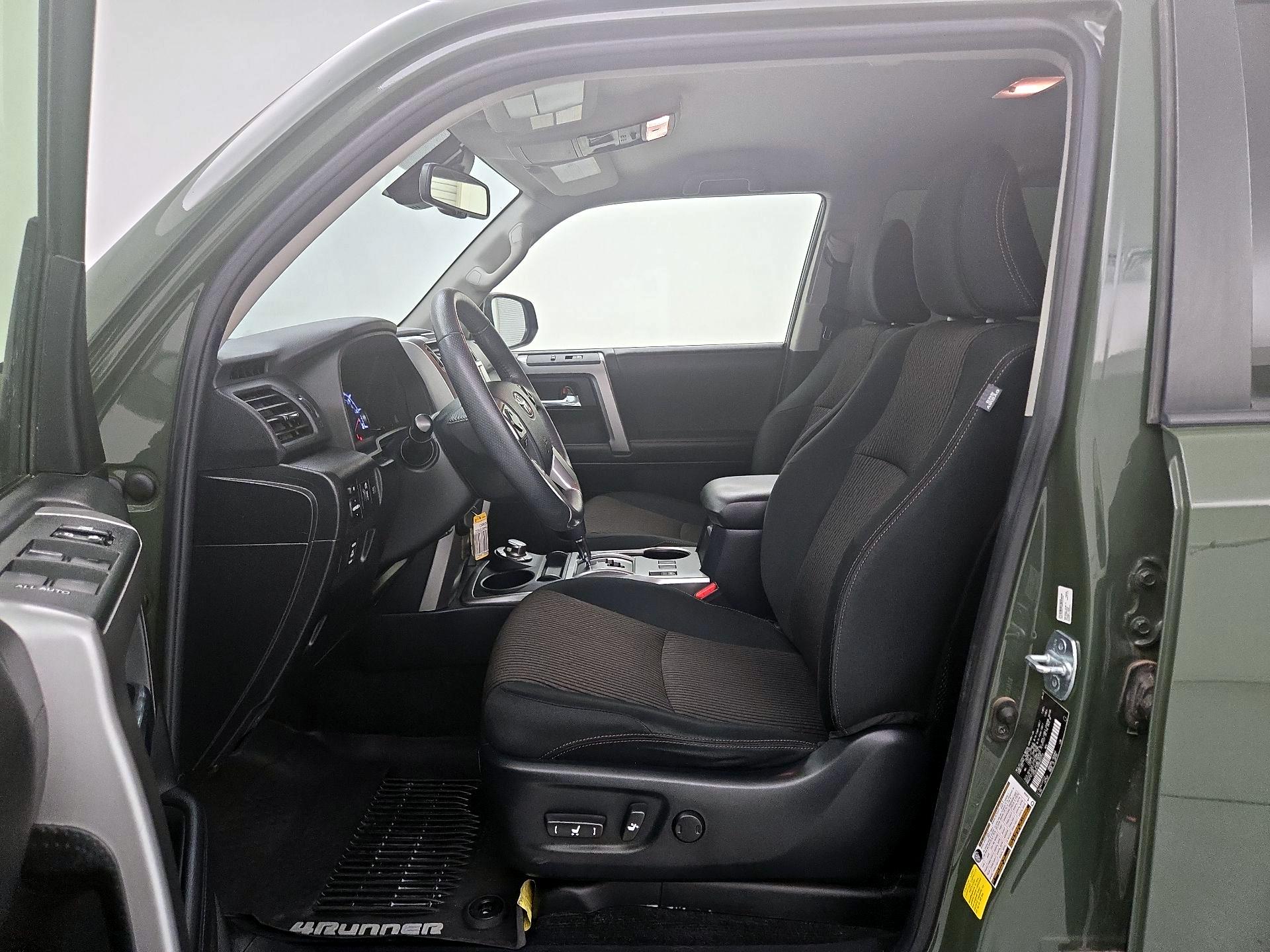 Thumbnail: 2021 Toyota 4Runner - 11