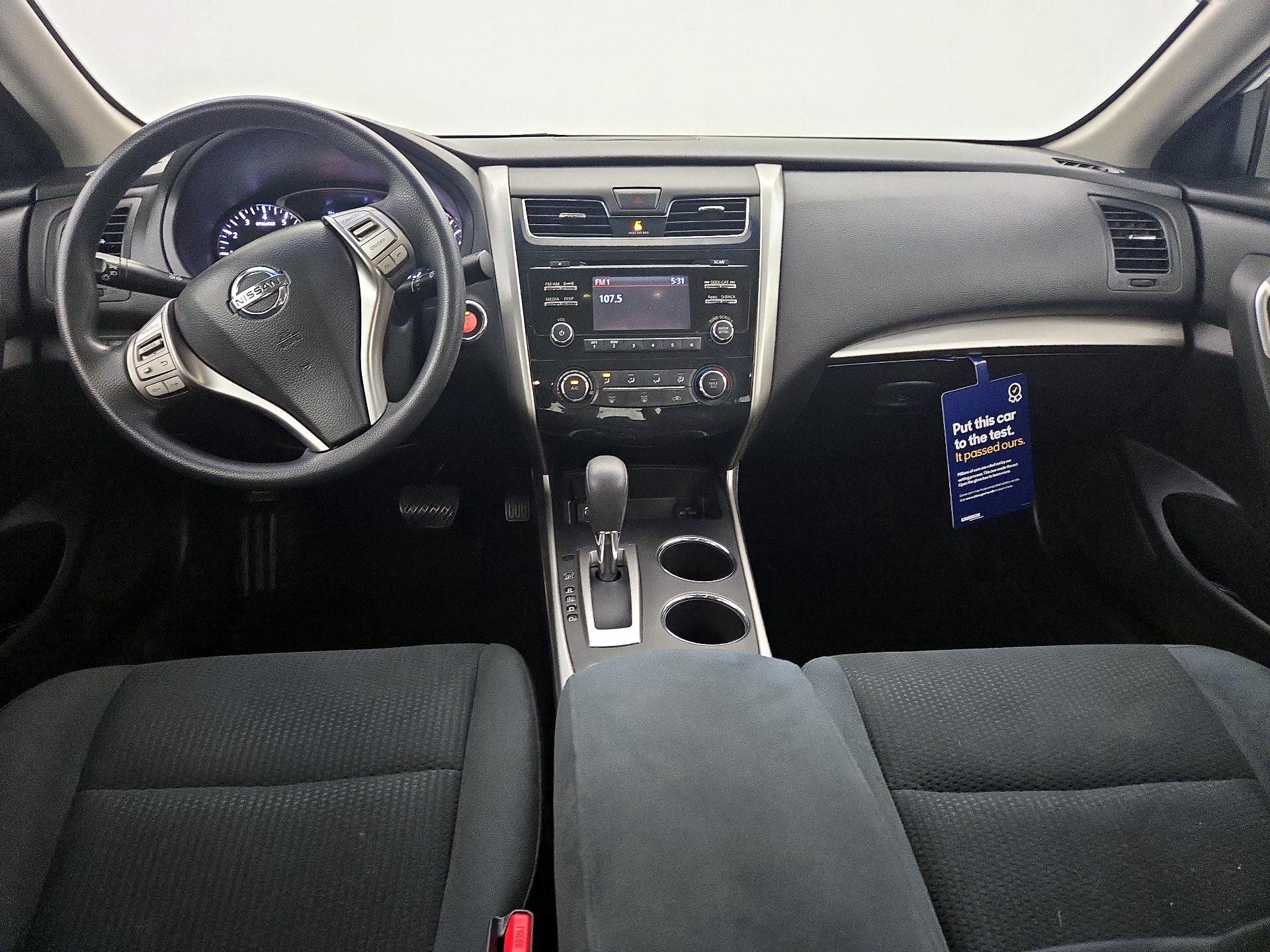 Thumbnail: 2015 Nissan Altima - 9