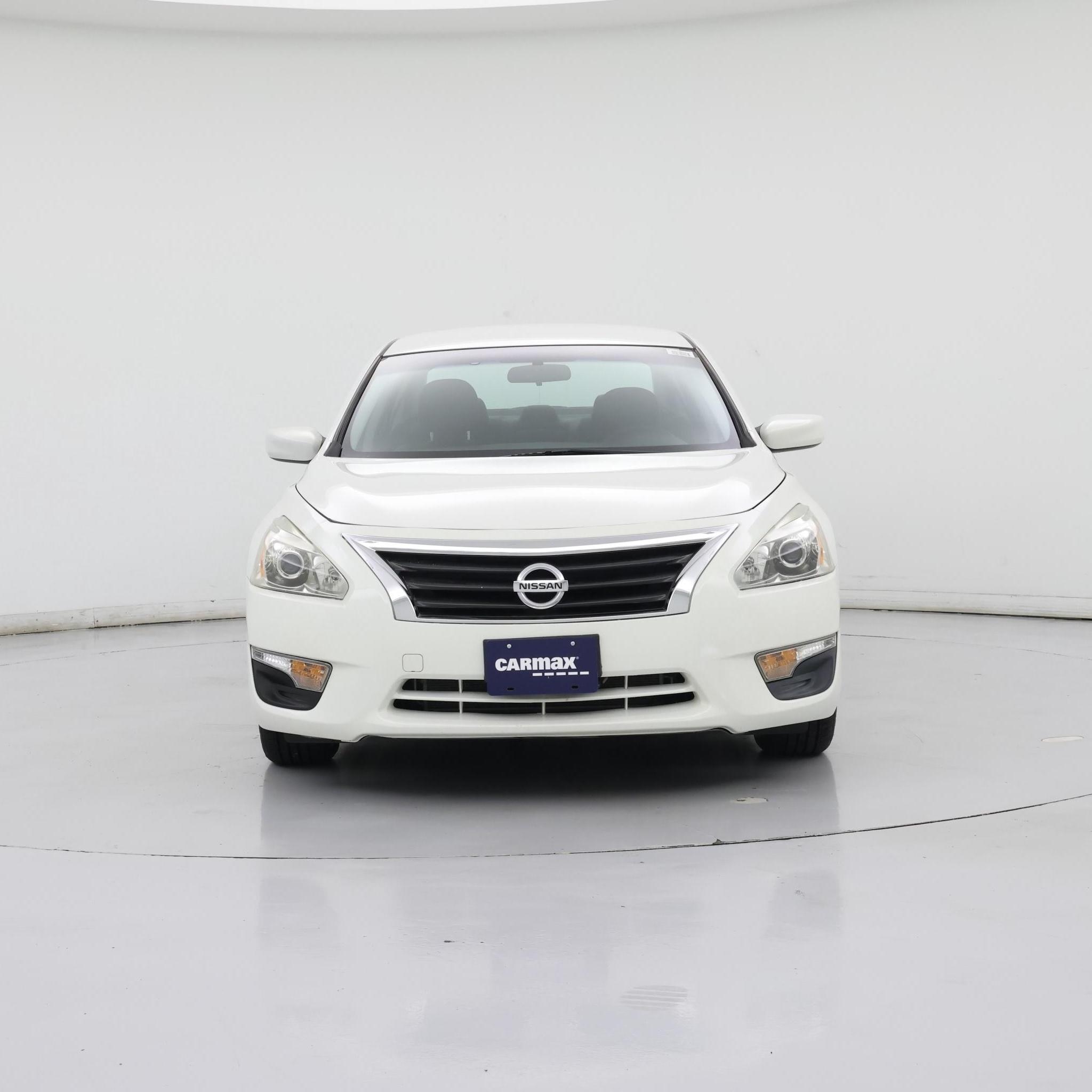 Thumbnail: 2015 Nissan Altima - 5