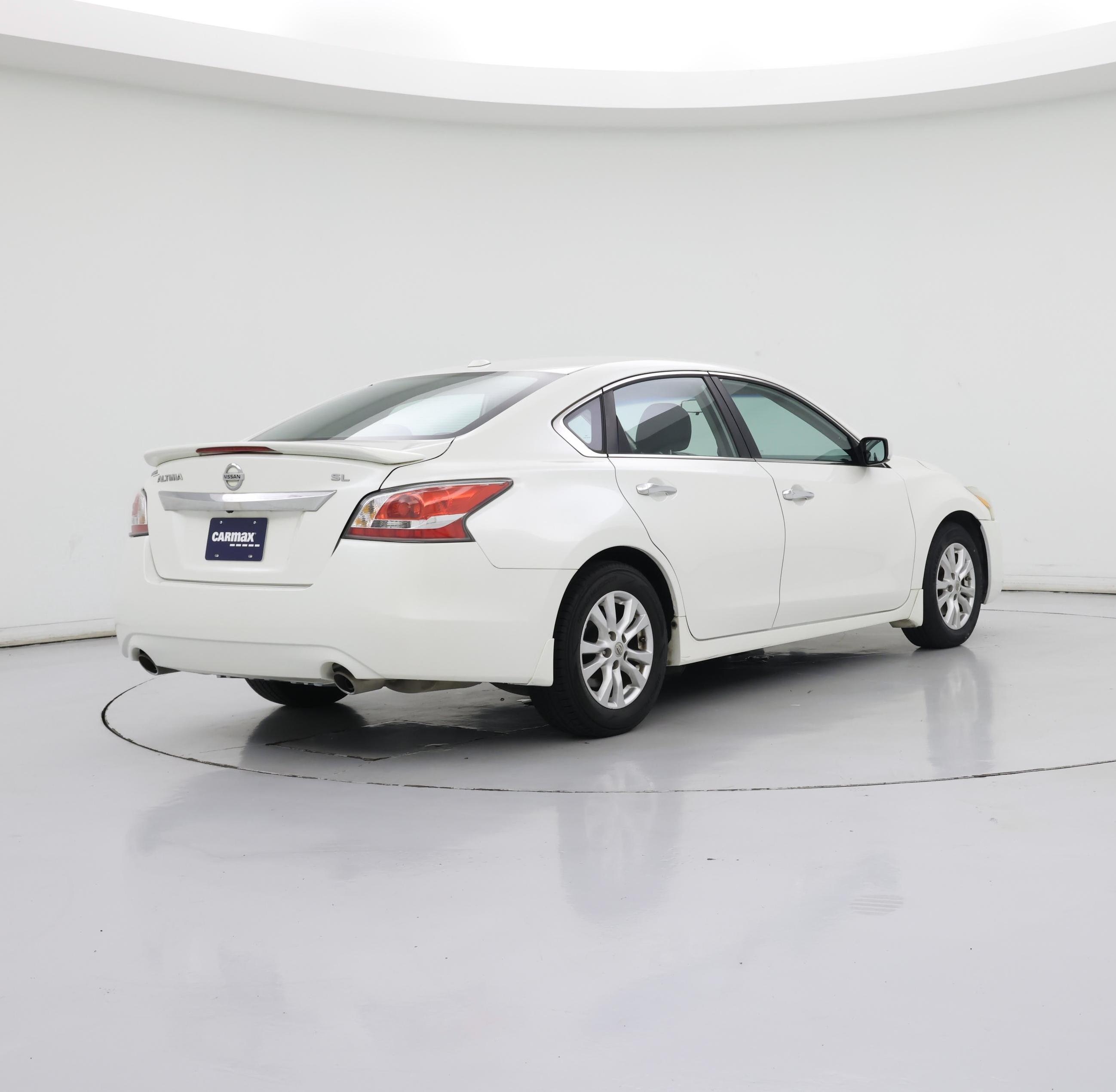 Thumbnail: 2015 Nissan Altima - 8