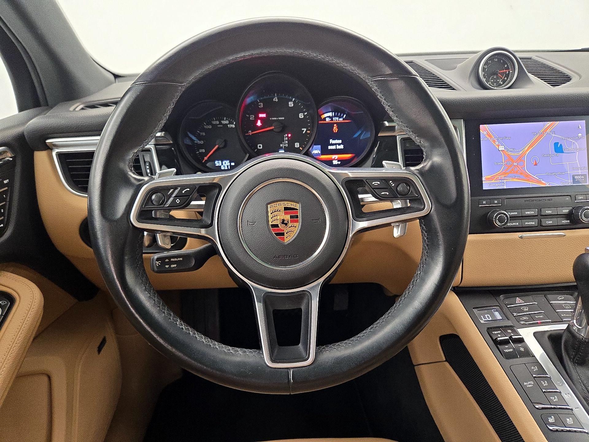 Thumbnail: 2018 Porsche Macan - 10