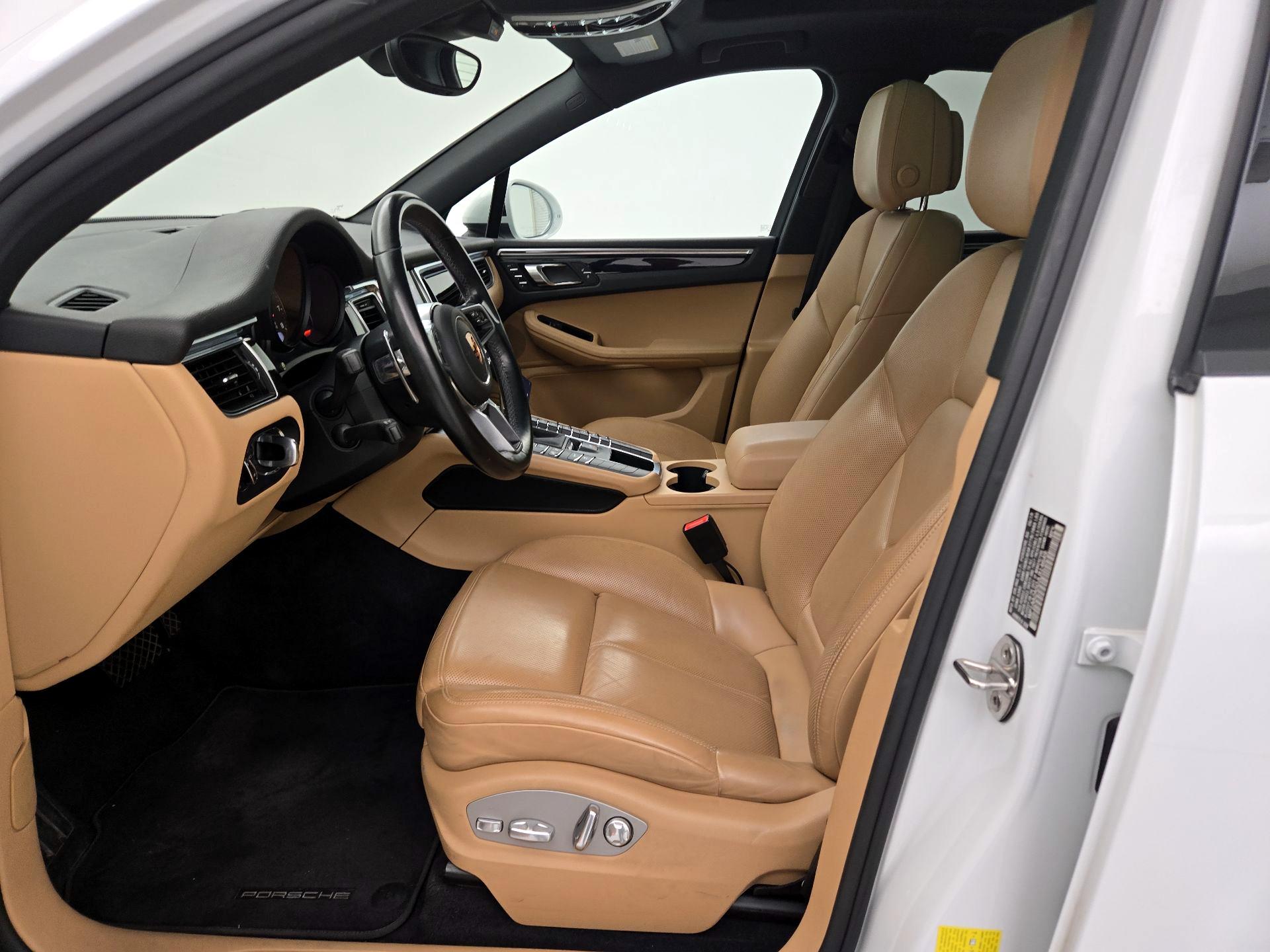 Thumbnail: 2018 Porsche Macan - 11