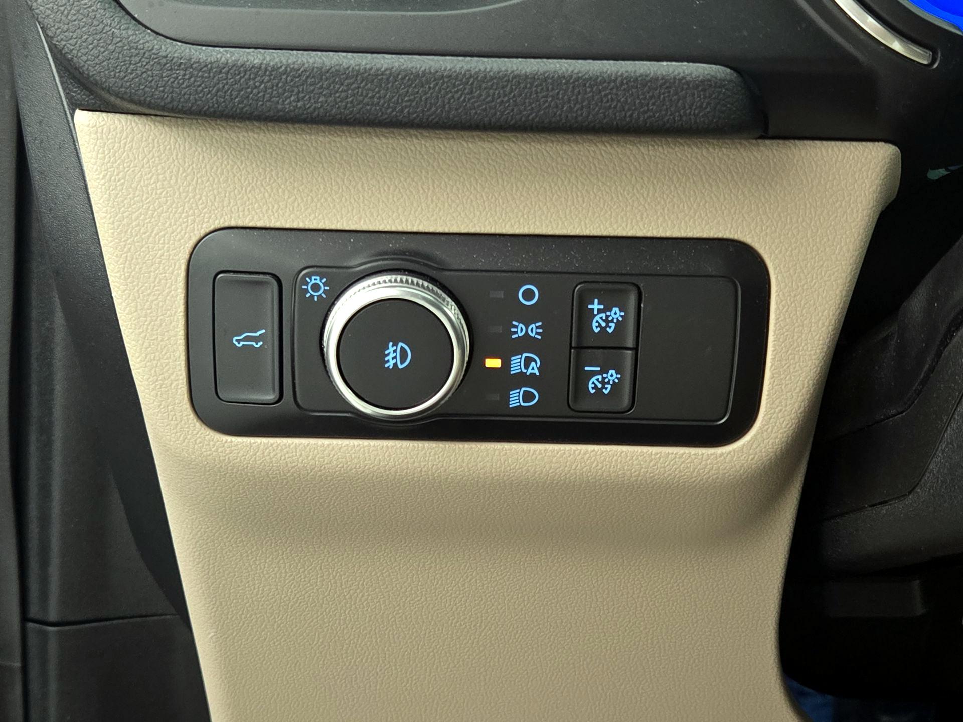 Thumbnail: 2020 Ford Escape - 13