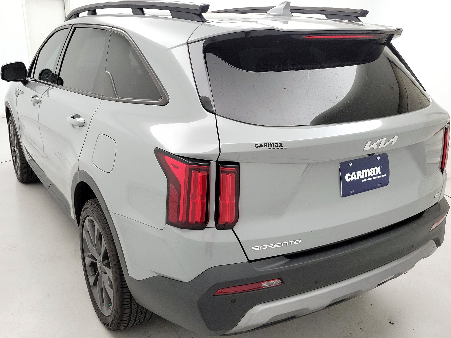 Thumbnail: 2023 Kia Sorento - 7