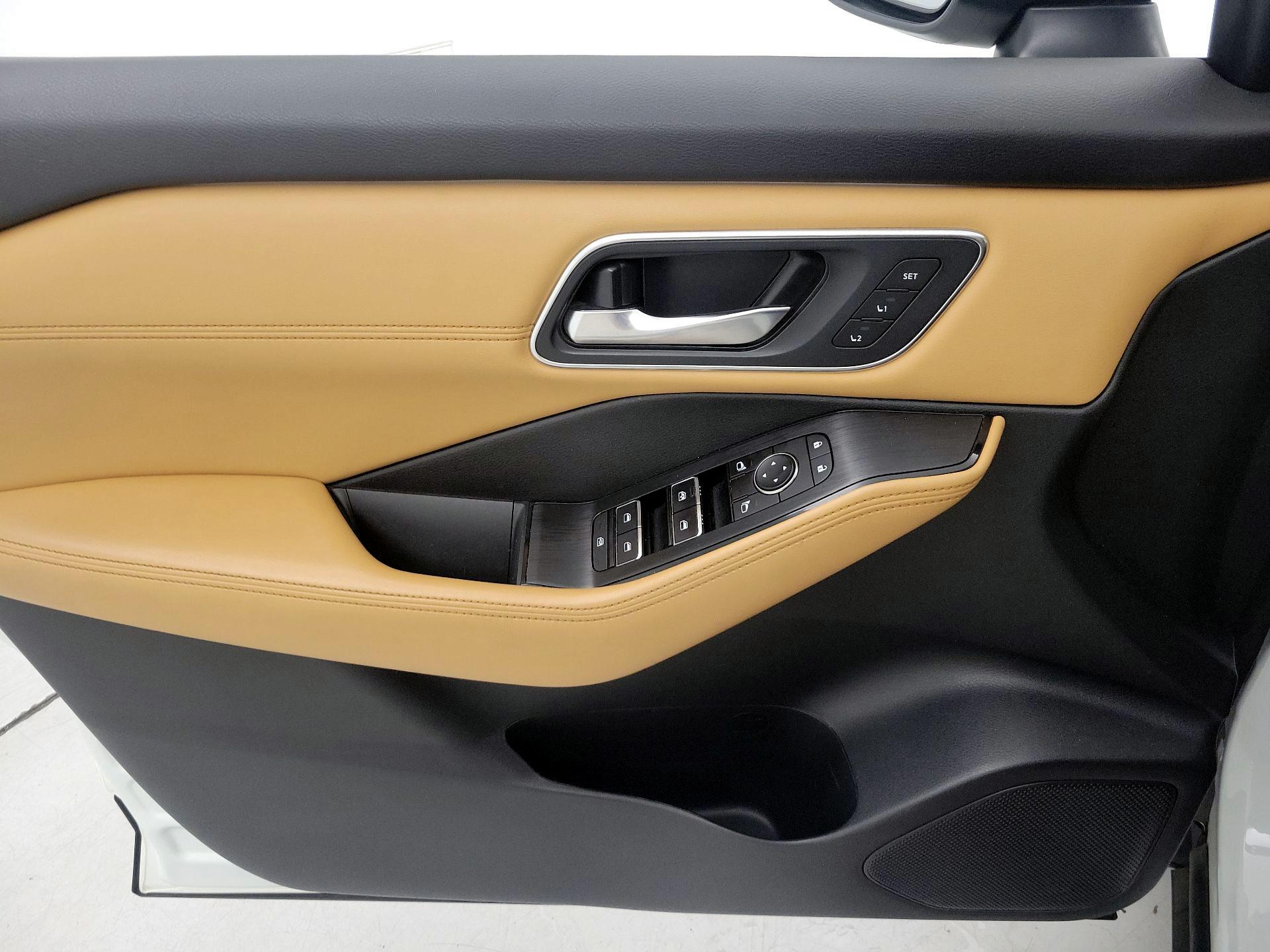Thumbnail: 2021 Nissan Rogue - 12