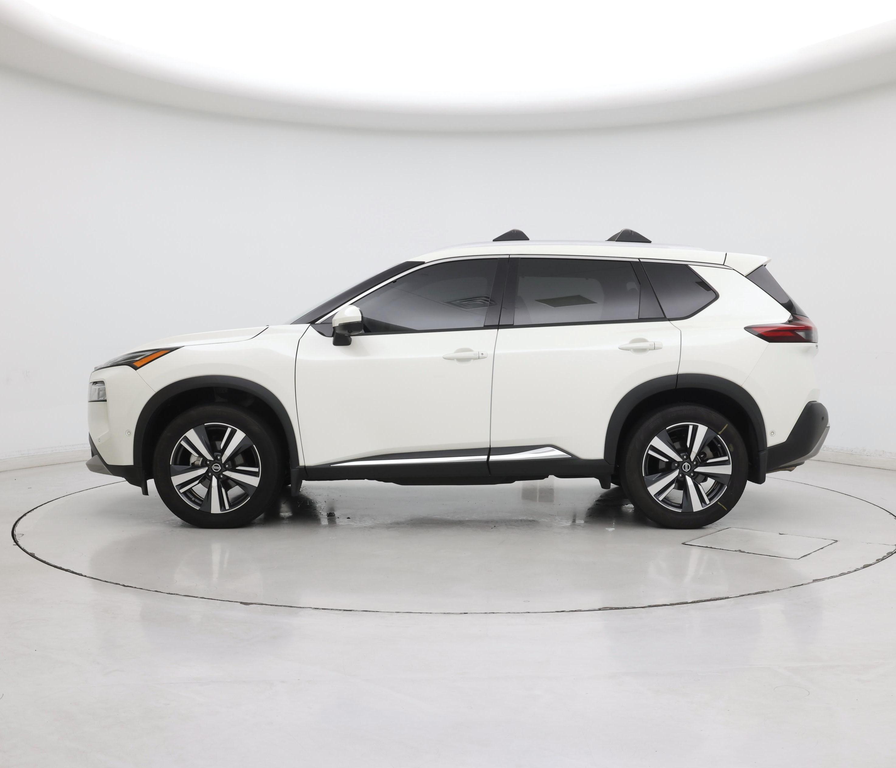 Thumbnail: 2021 Nissan Rogue - 3