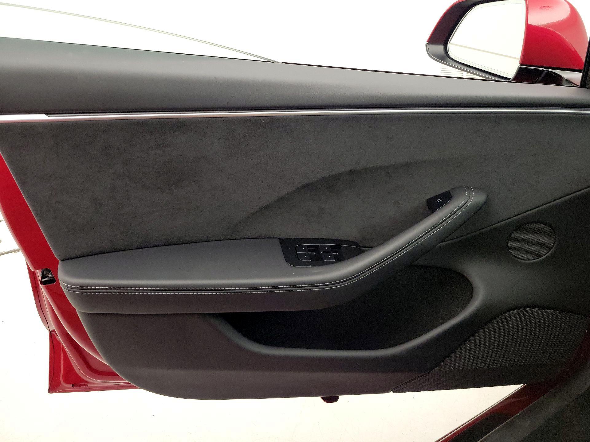 Thumbnail: 2025 Tesla Model 3 - 12