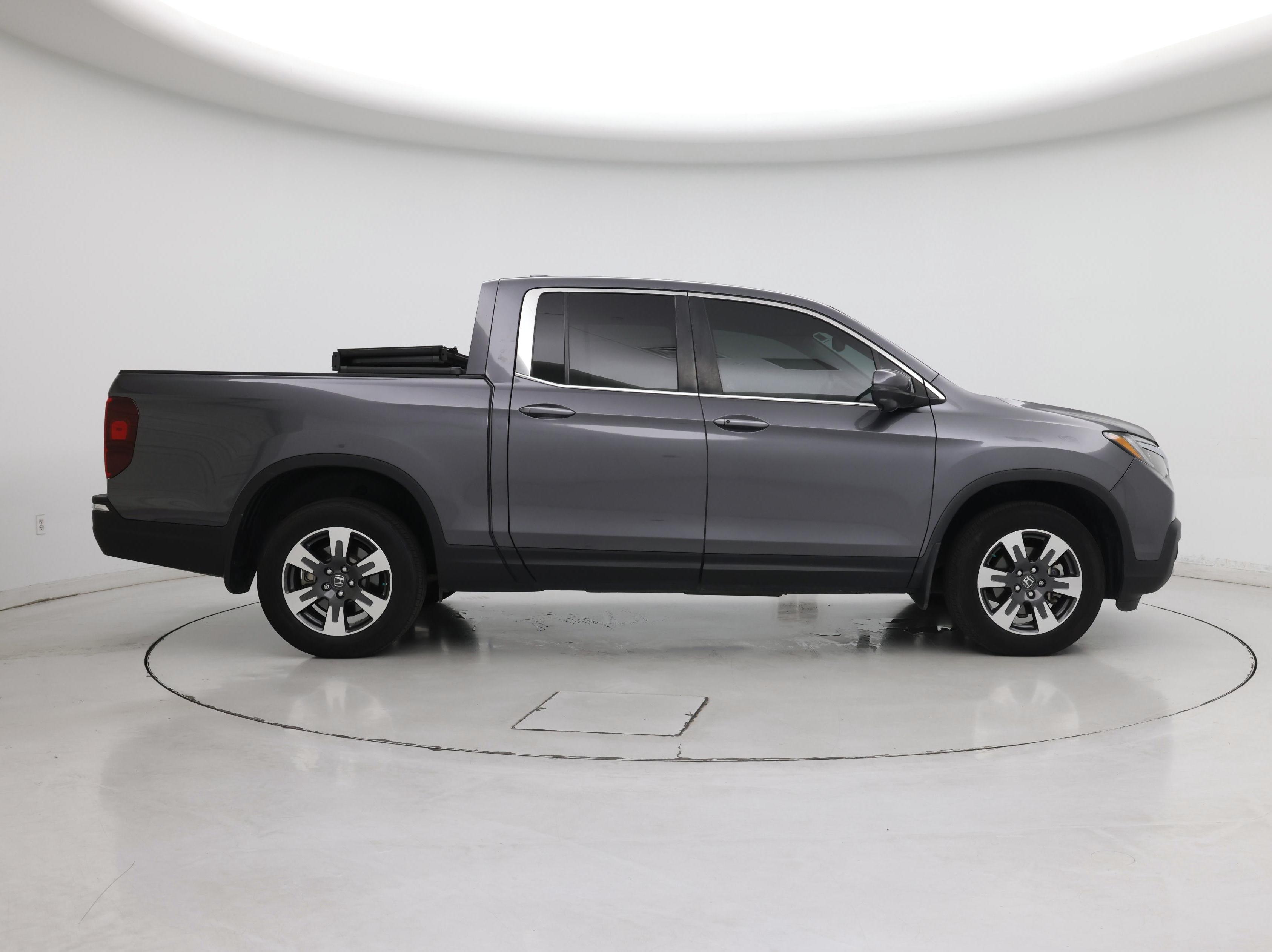 Thumbnail: 2017 Honda Ridgeline - 7