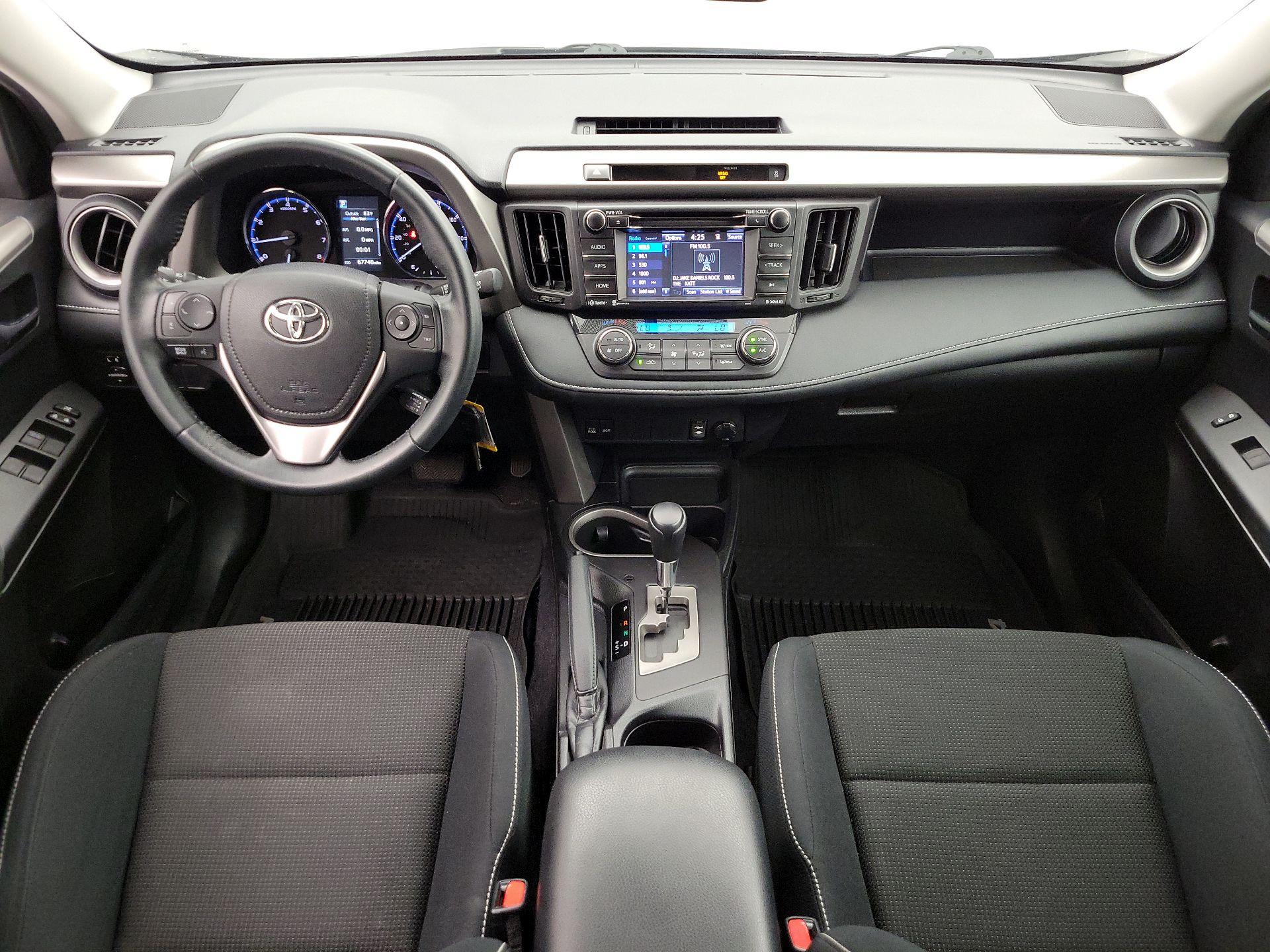 Thumbnail: 2016 Toyota RAV4 - 9