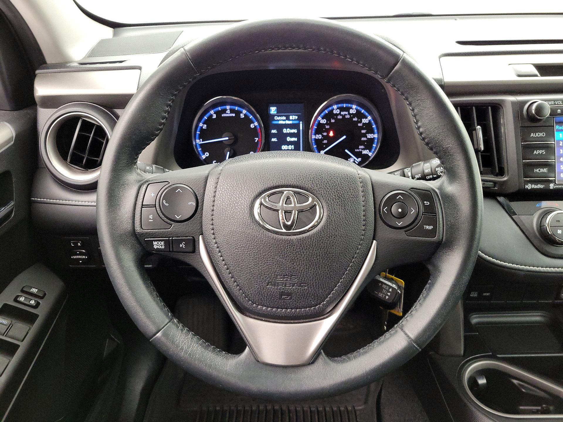 Thumbnail: 2016 Toyota RAV4 - 10