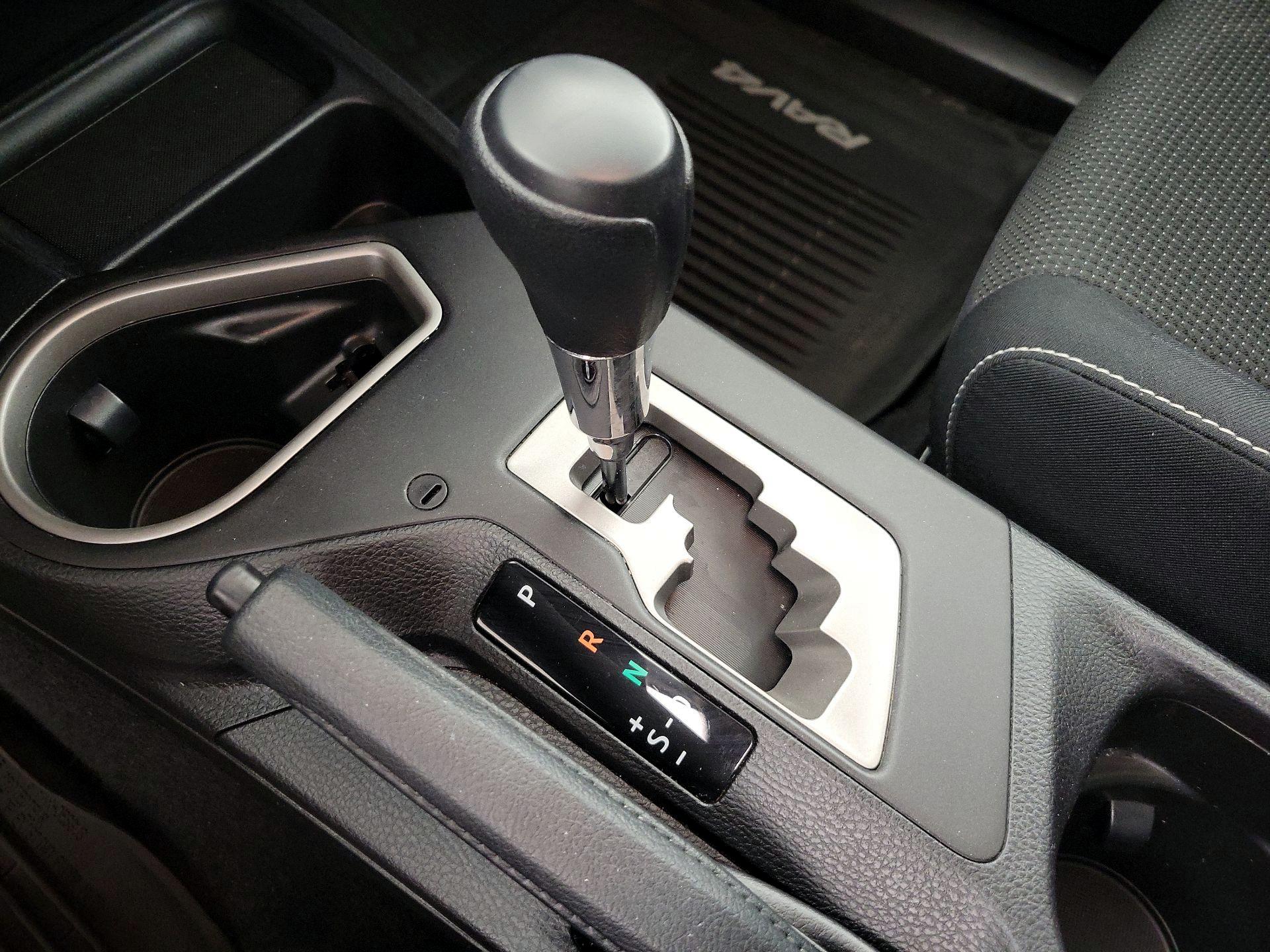 Thumbnail: 2016 Toyota RAV4 - 17