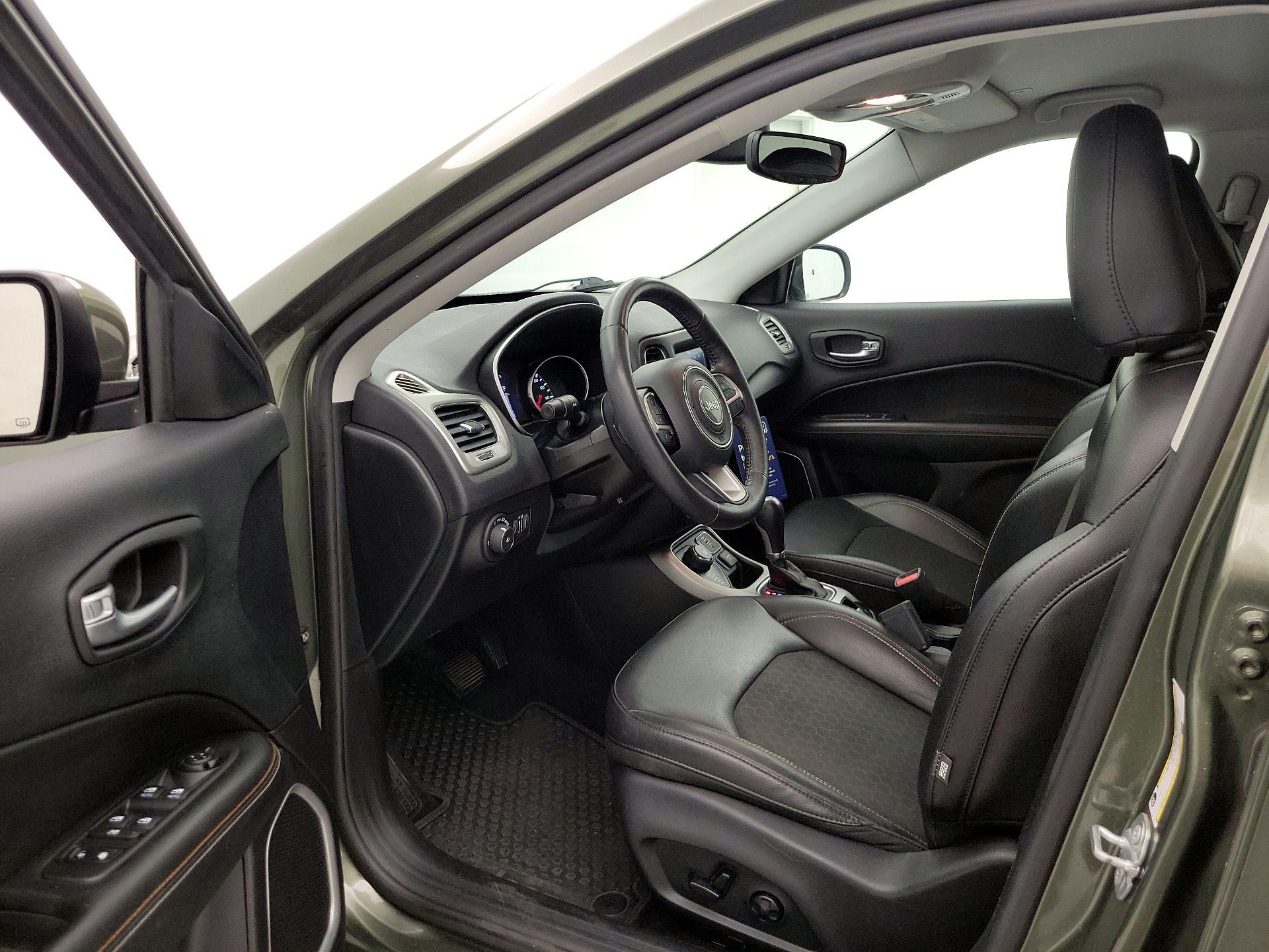 Thumbnail: 2019 Jeep Compass - 11