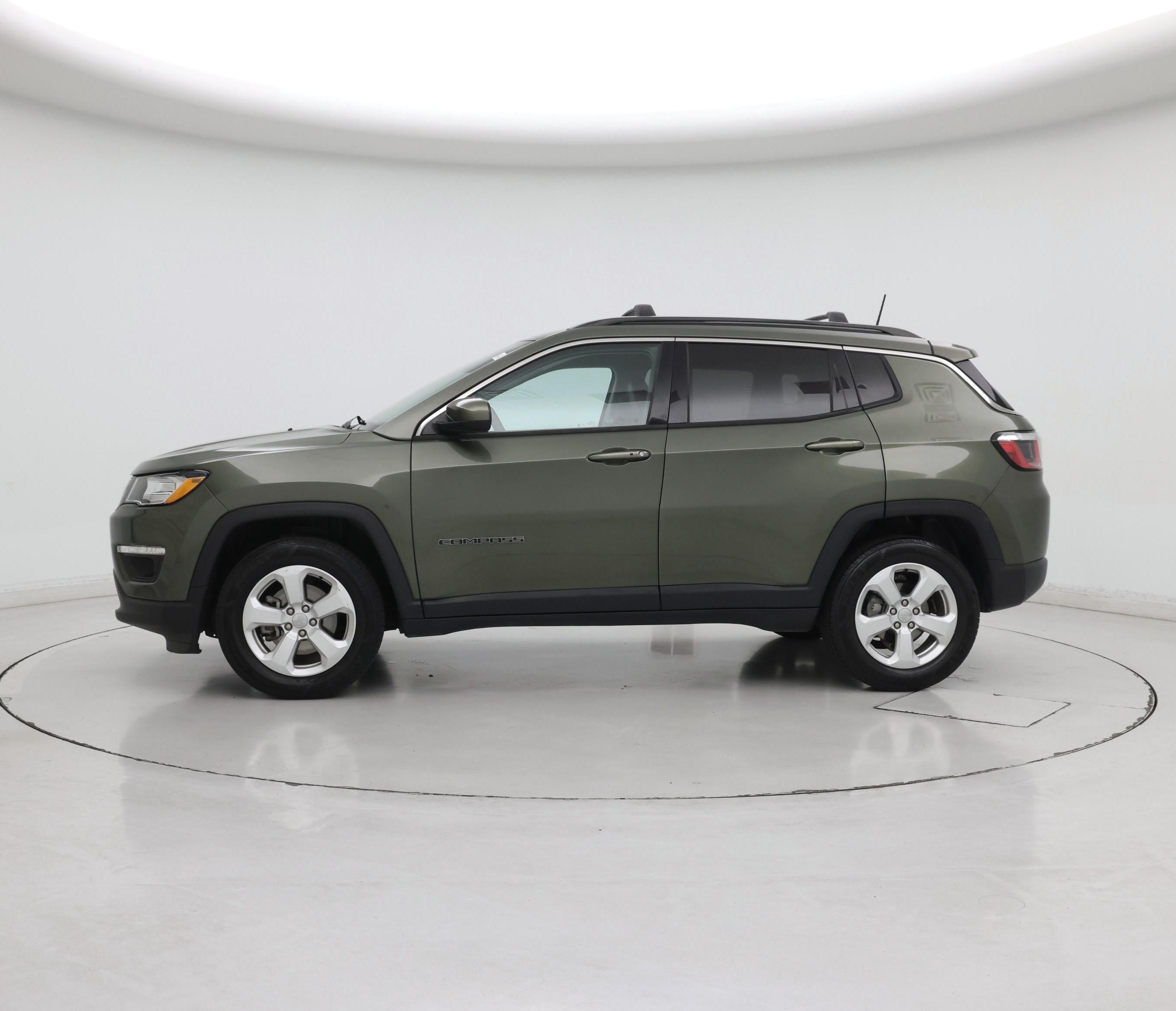 Thumbnail: 2019 Jeep Compass - 3