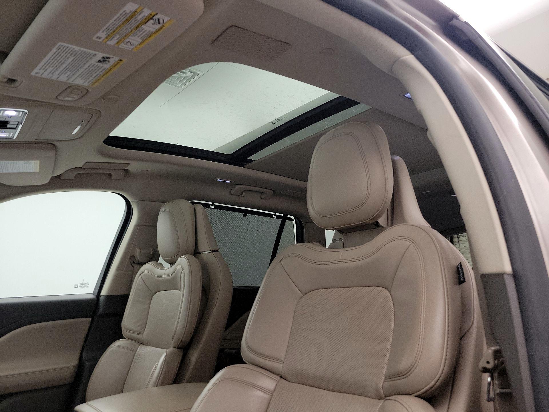 Thumbnail: 2020 Lincoln Aviator - 20