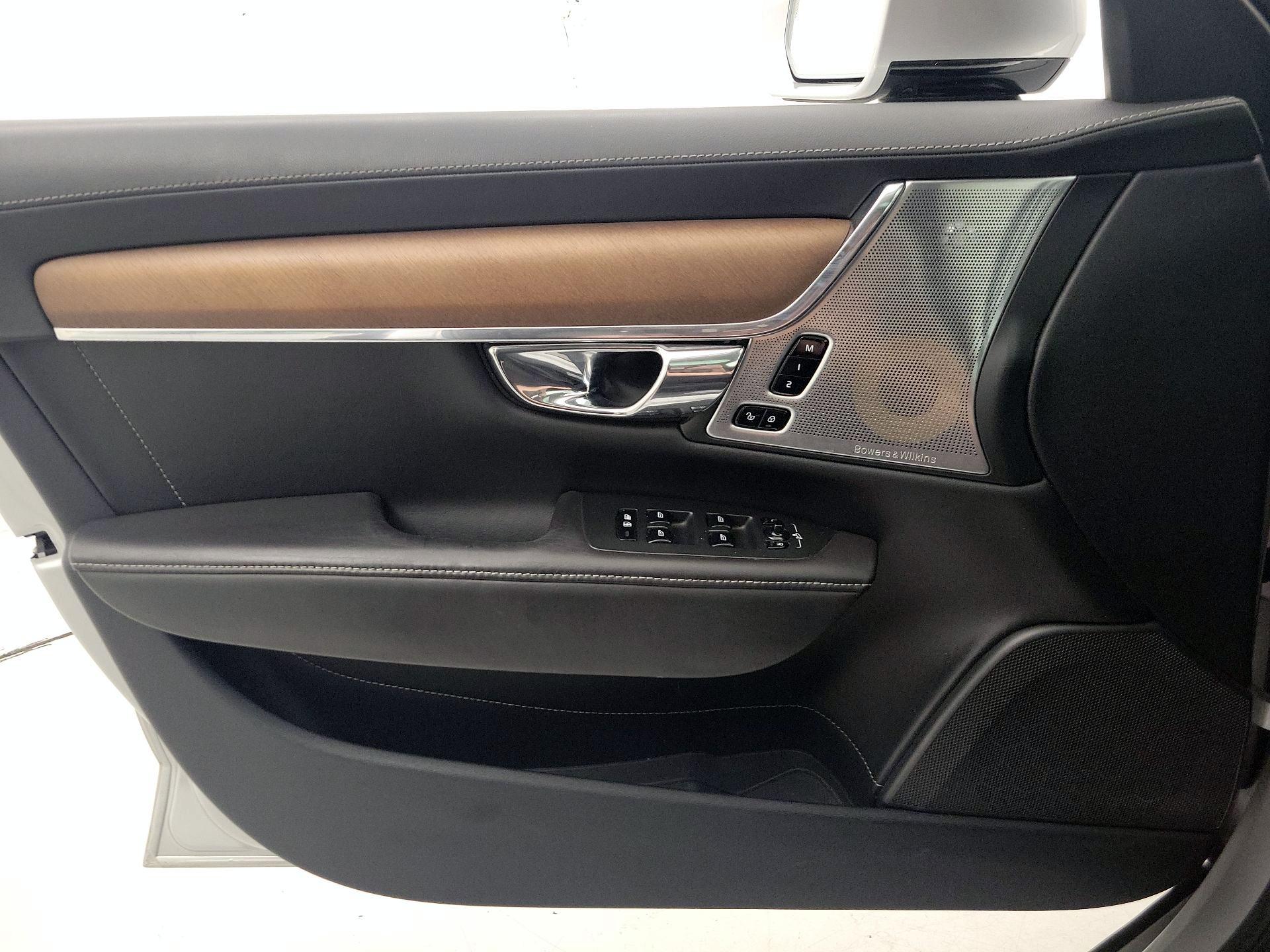 Thumbnail: 2017 Volvo S90 - 10