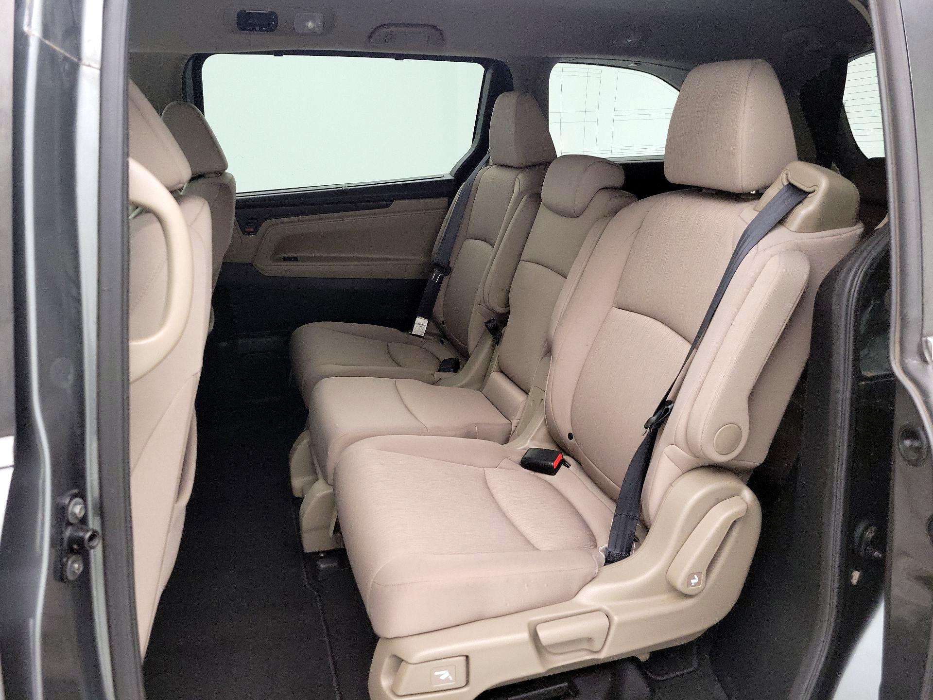 Thumbnail: 2018 Honda Odyssey - 19