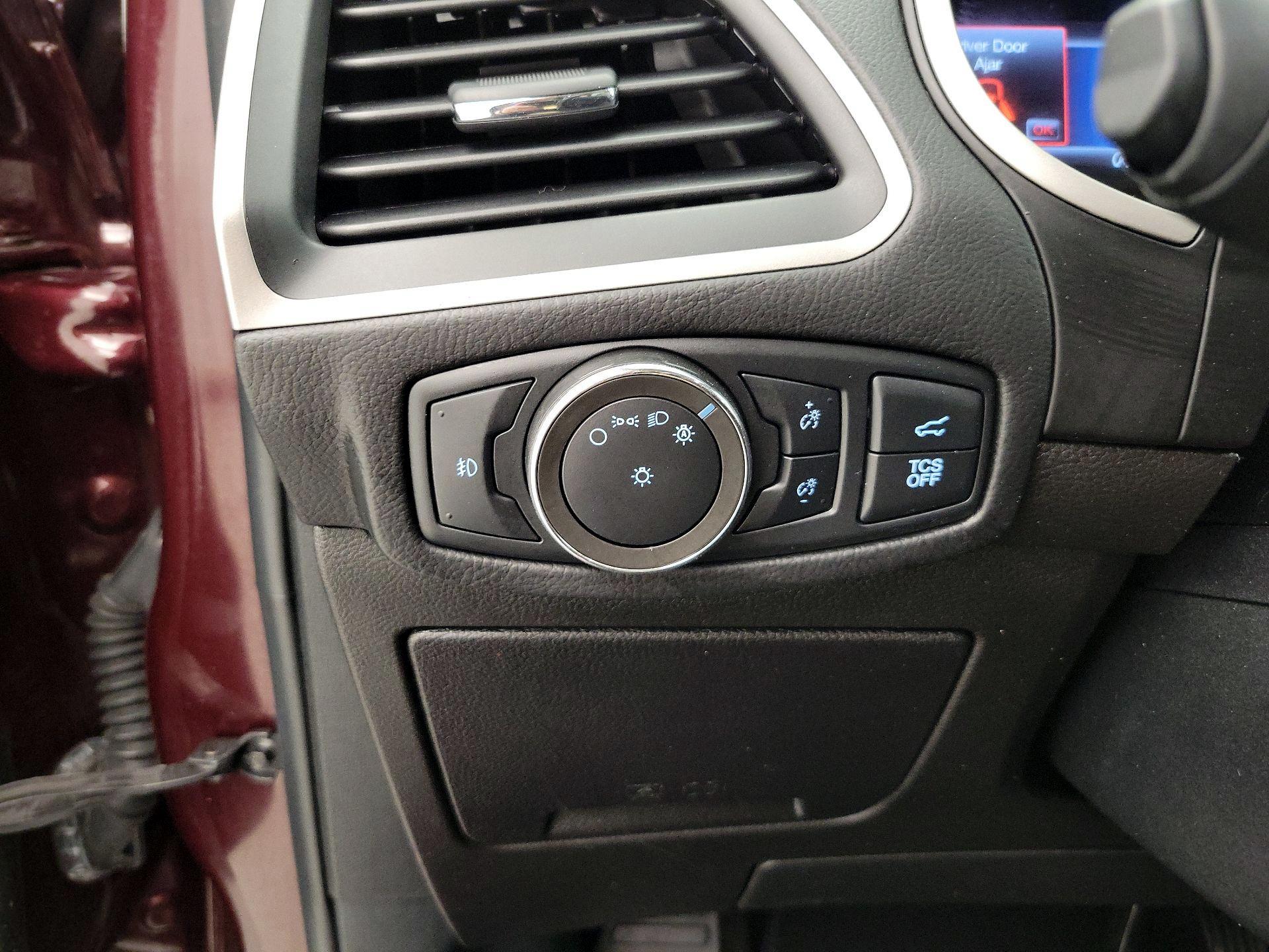 Thumbnail: 2020 Ford Edge - 13