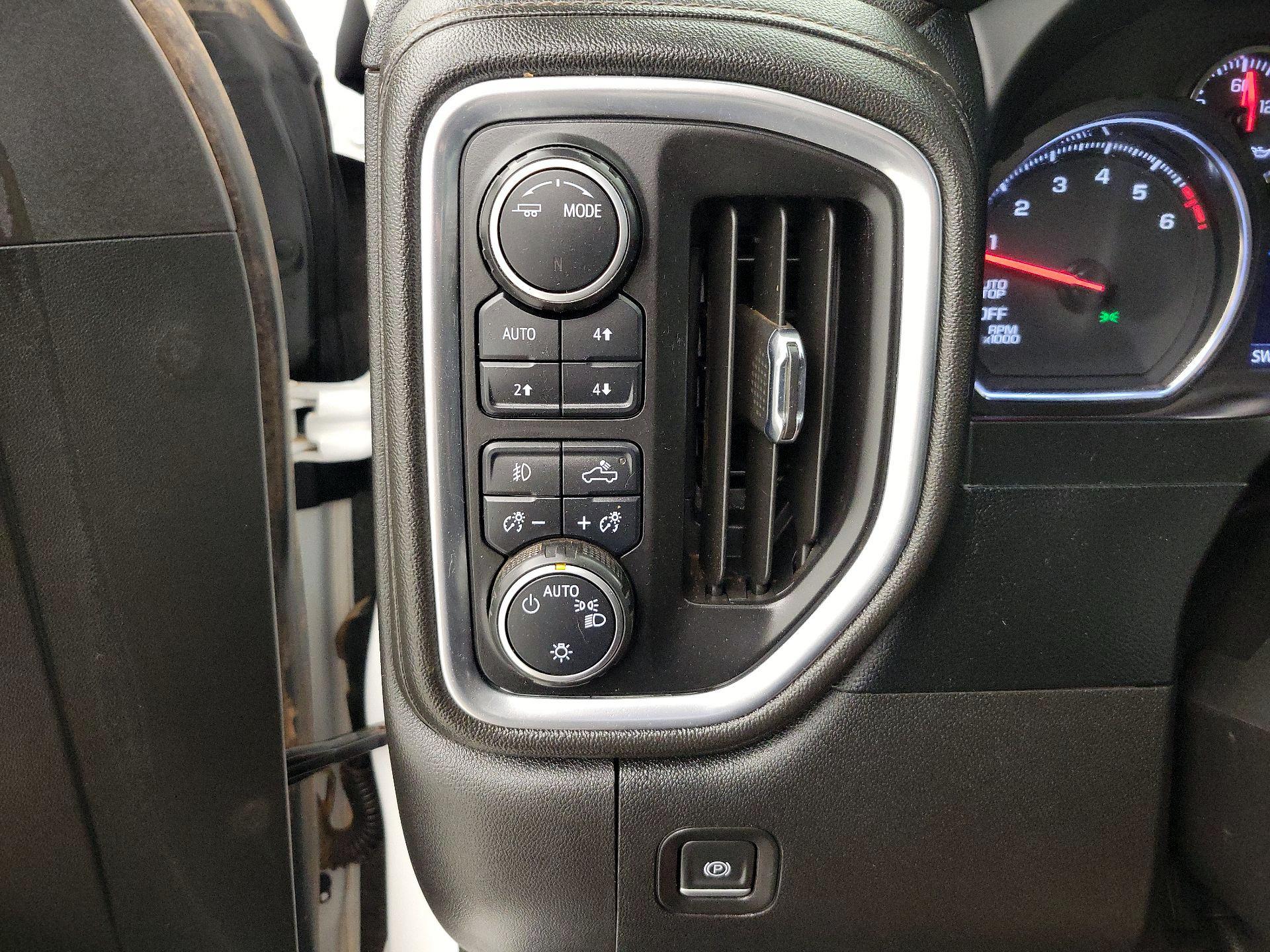 Thumbnail: 2022 Chevrolet Silverado 1500 - 13