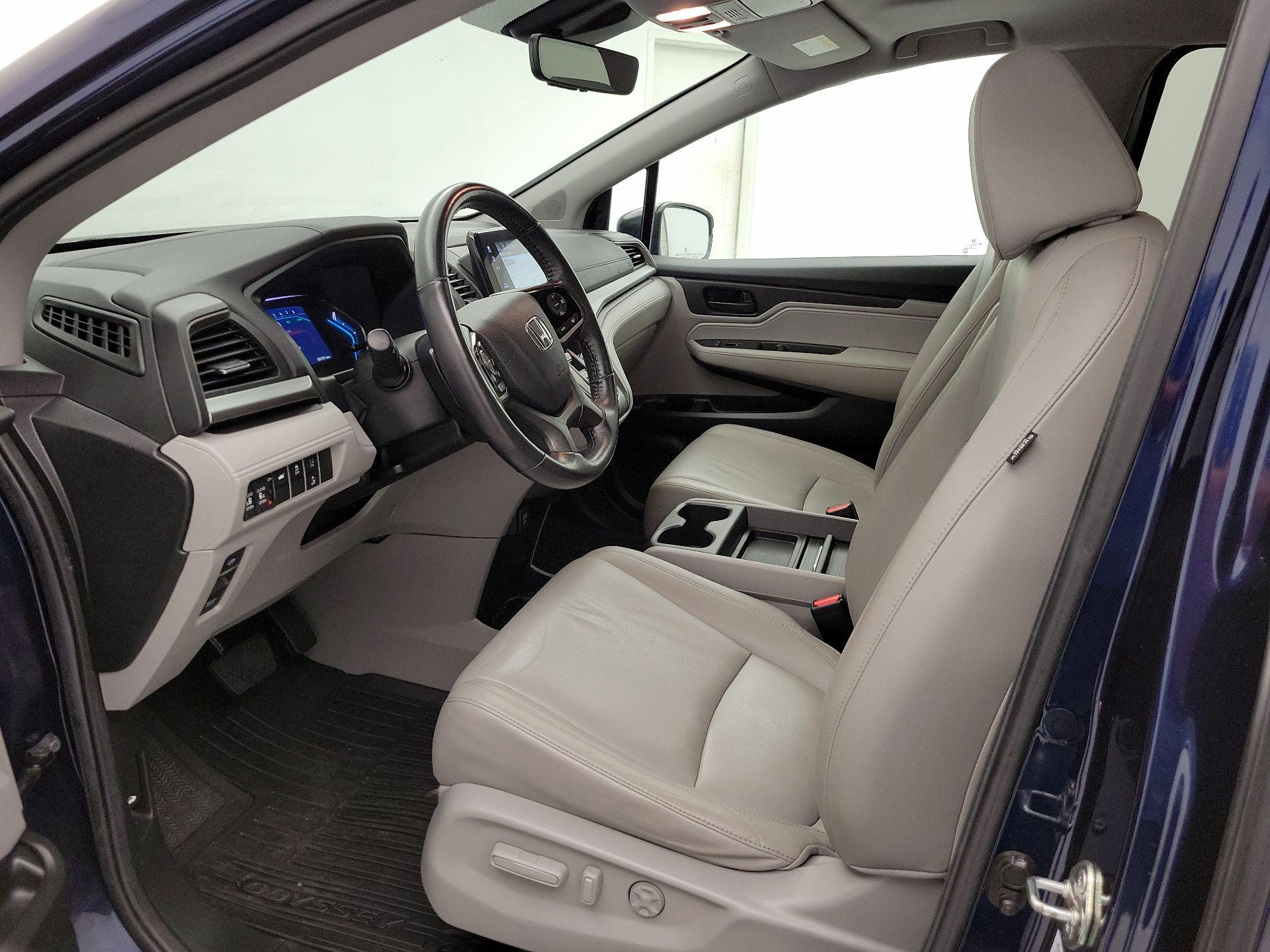Thumbnail: 2019 Honda Odyssey - 11
