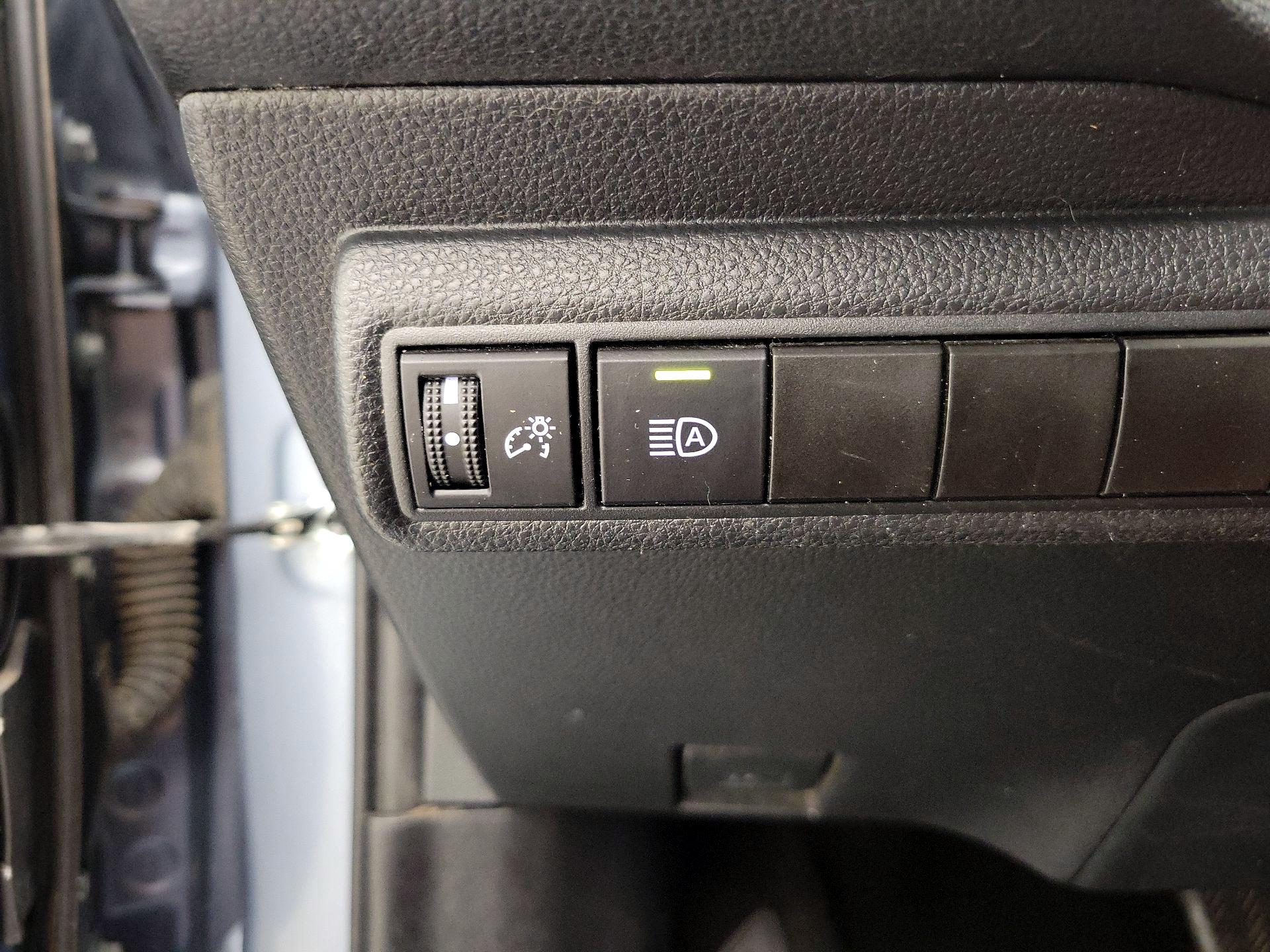 Thumbnail: 2020 Toyota Corolla - 13