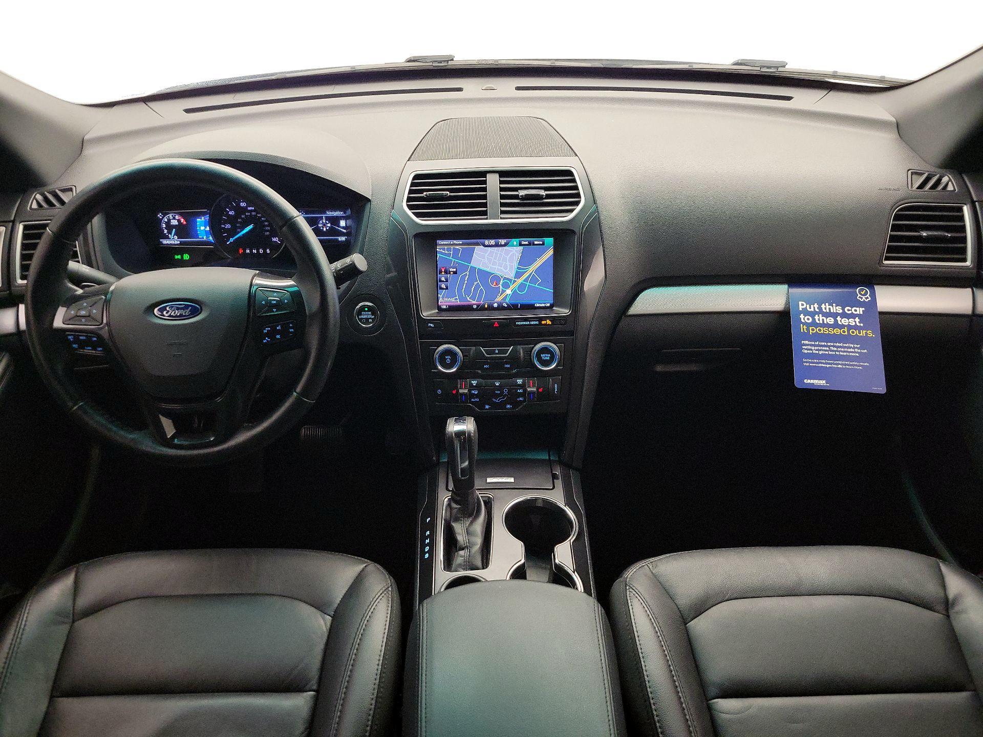 Thumbnail: 2016 Ford Explorer - 9