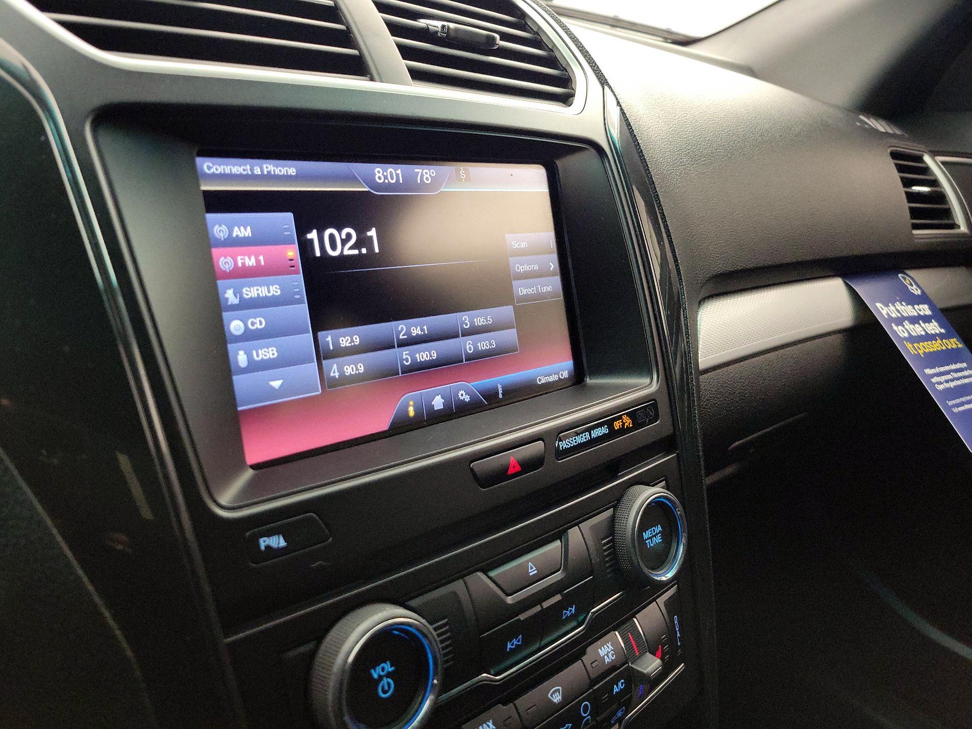 Thumbnail: 2016 Ford Explorer - 16