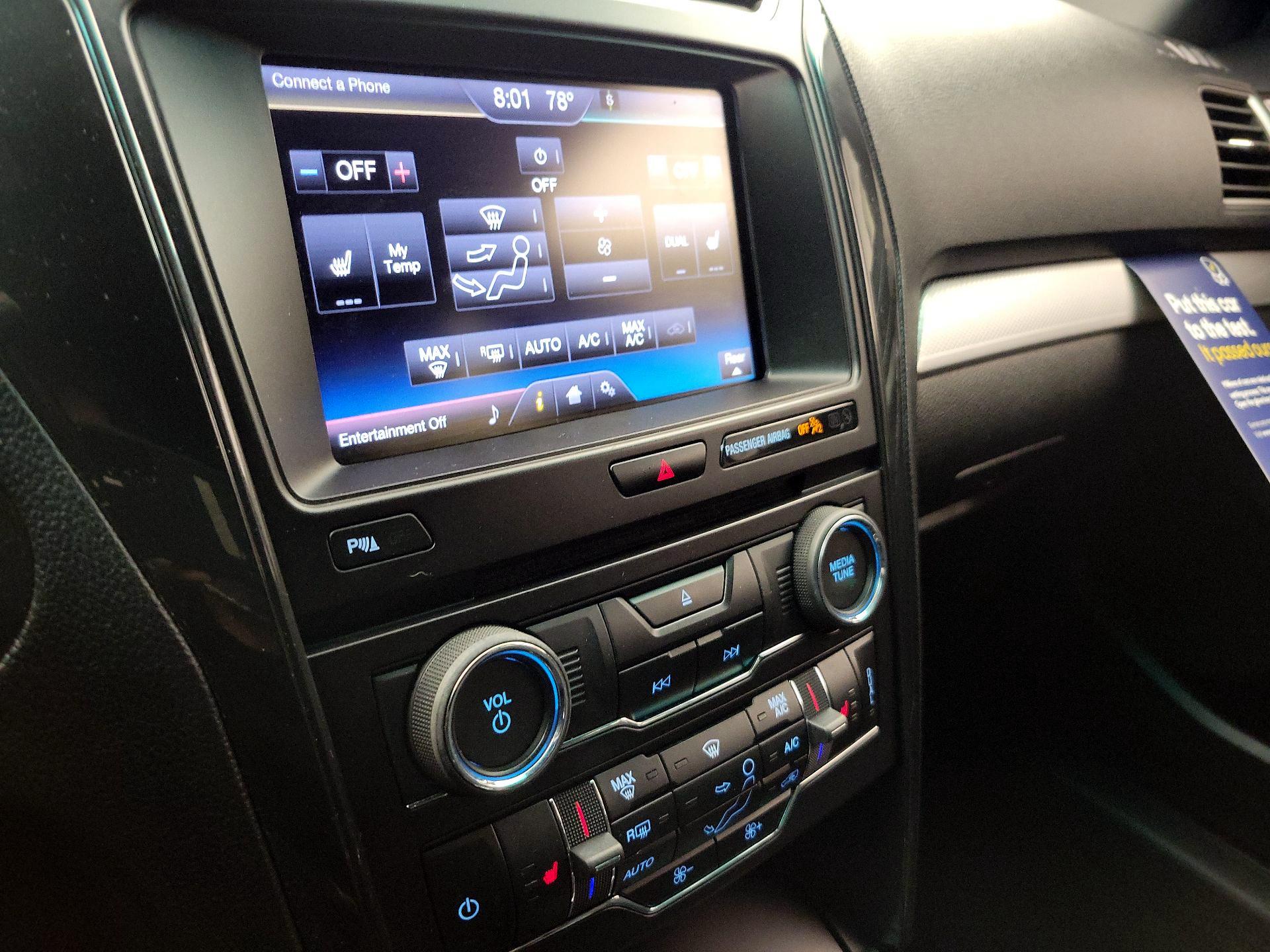 Thumbnail: 2016 Ford Explorer - 17