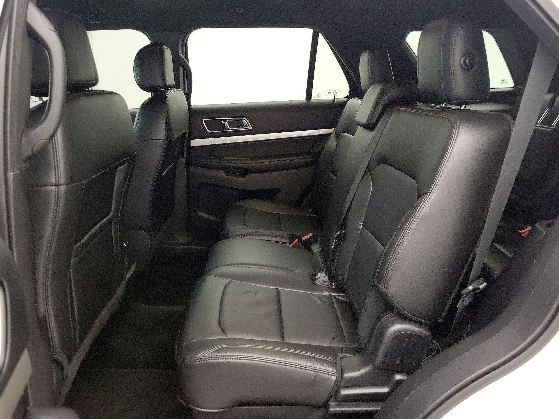 Thumbnail: 2016 Ford Explorer - 20
