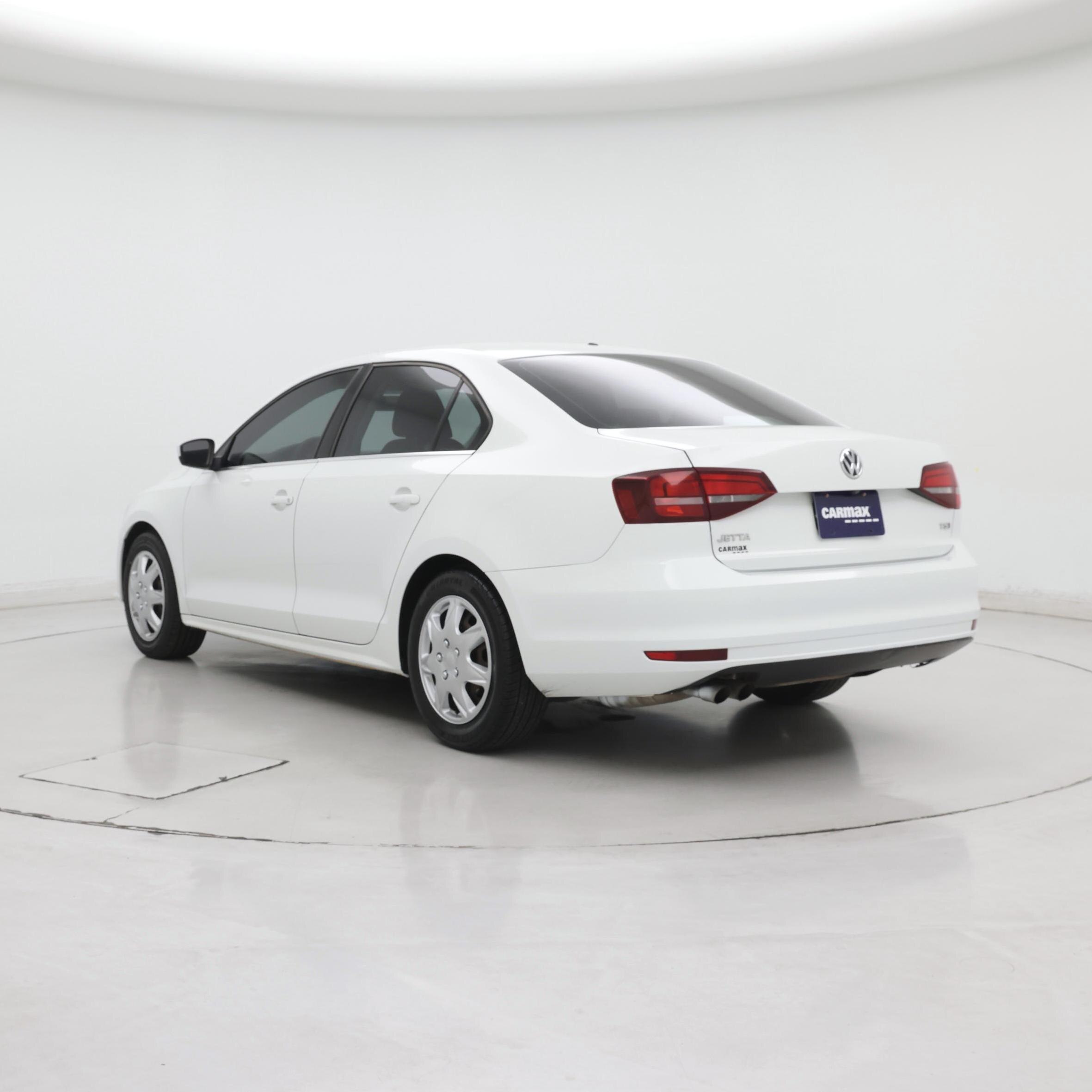 Thumbnail: 2017 Volkswagen Jetta - 2
