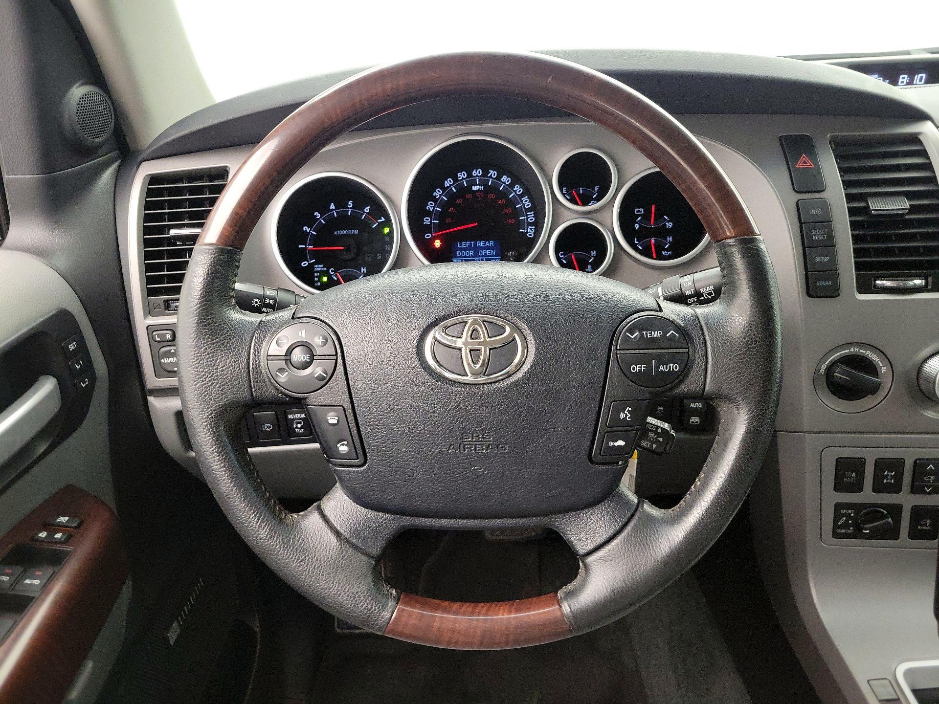 Thumbnail: 2013 Toyota Sequoia - 10