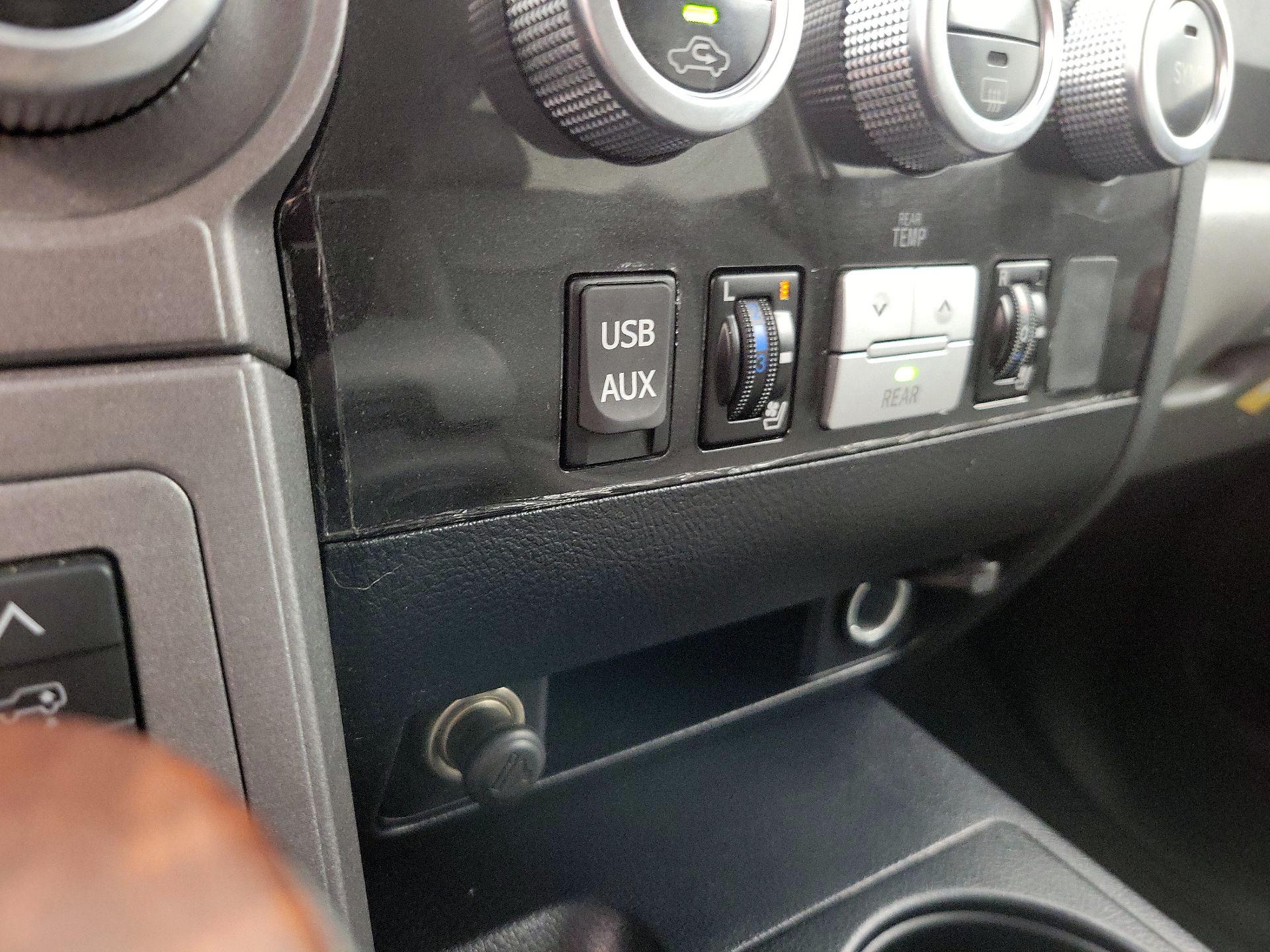 Thumbnail: 2013 Toyota Sequoia - 19