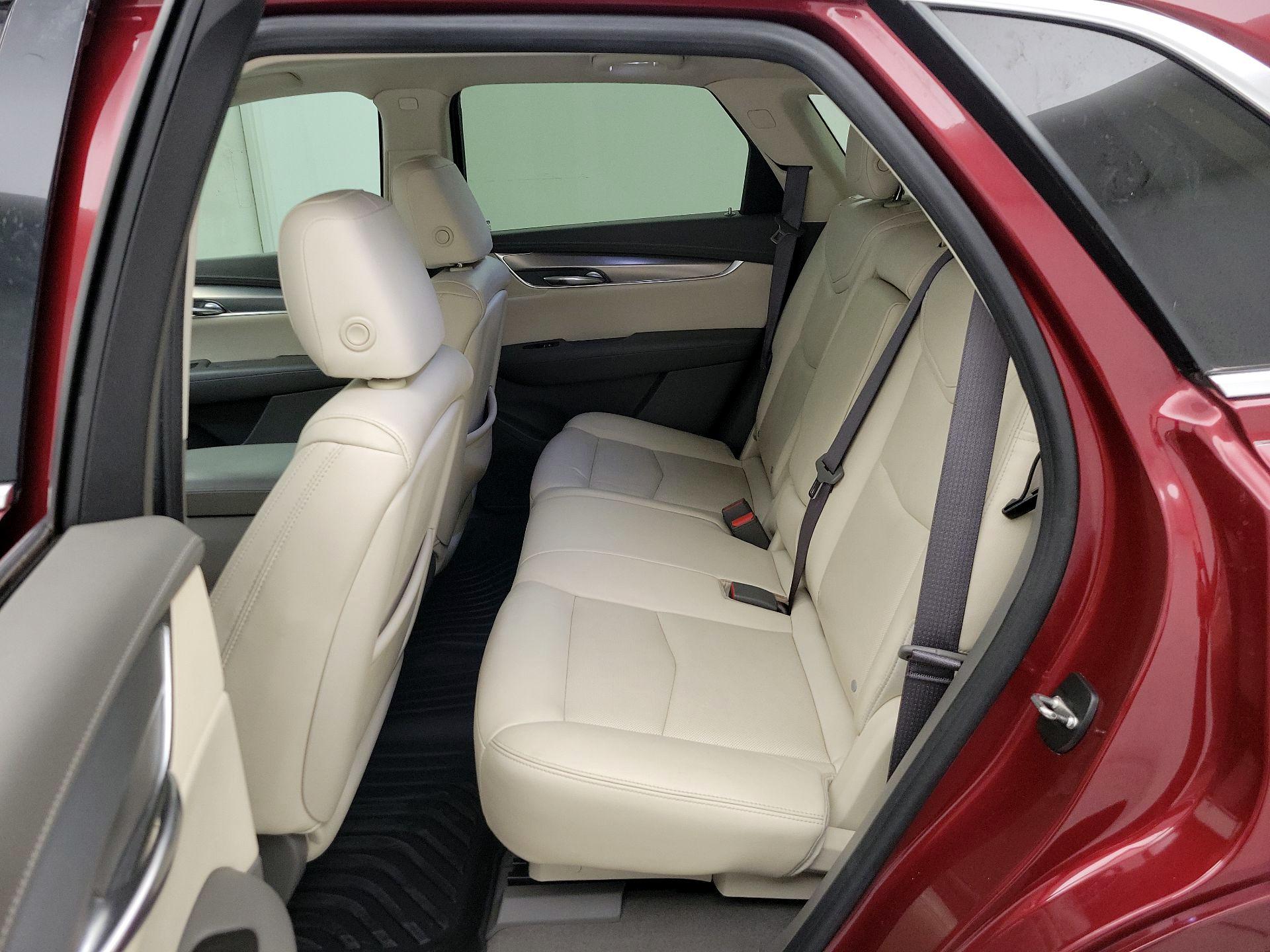Thumbnail: 2017 Cadillac XT5 - 20