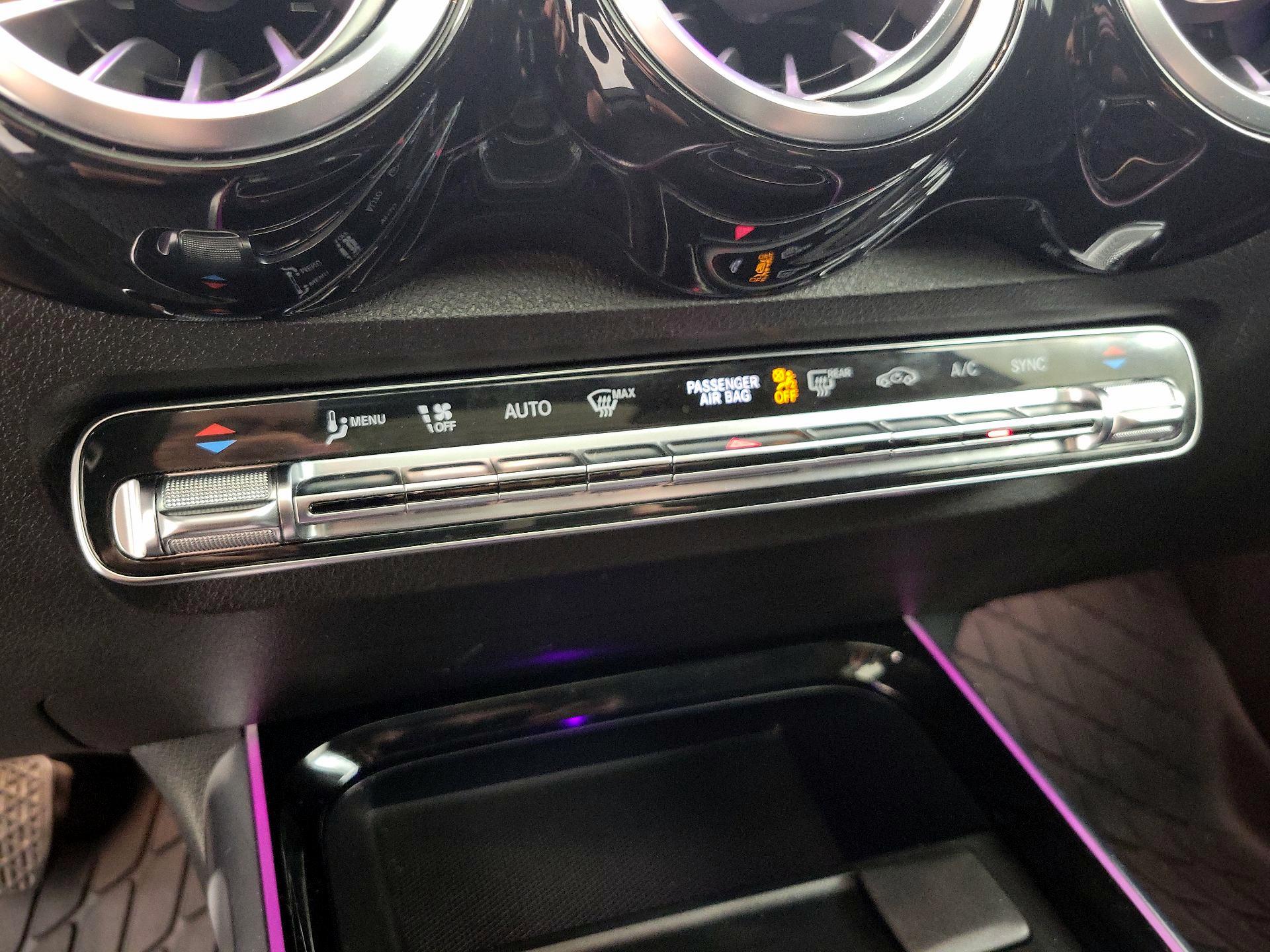 Thumbnail: 2020 Mercedes-Benz GLB - 16
