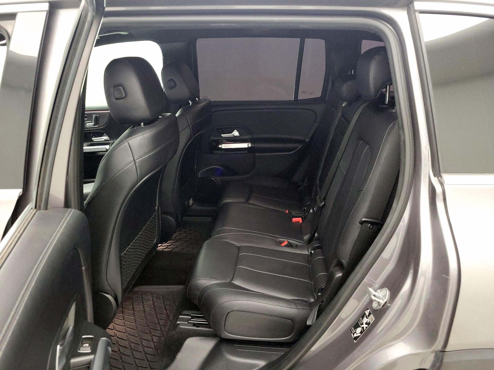 Thumbnail: 2020 Mercedes-Benz GLB - 20