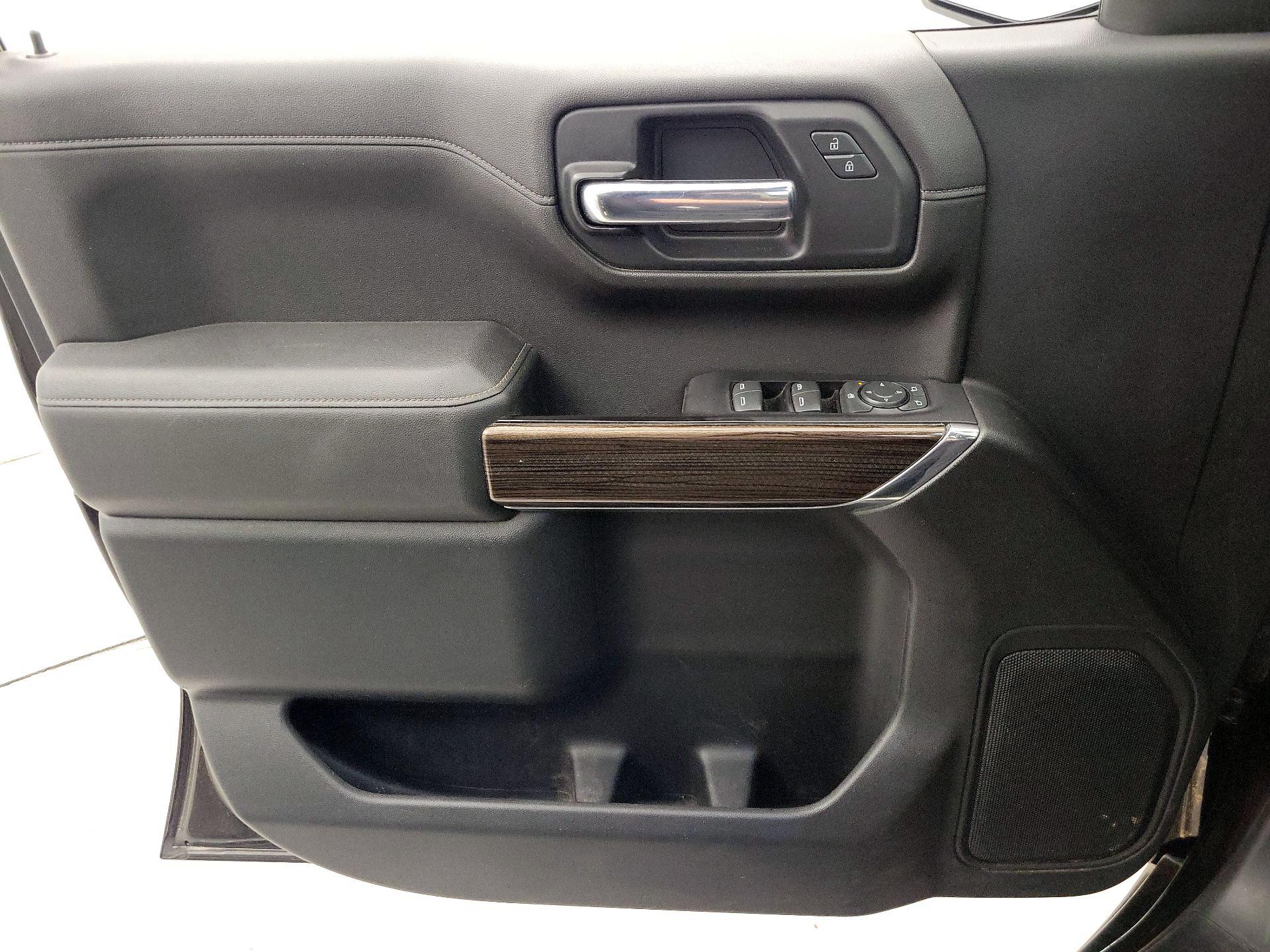 Thumbnail: 2019 Chevrolet Silverado 1500 - 12