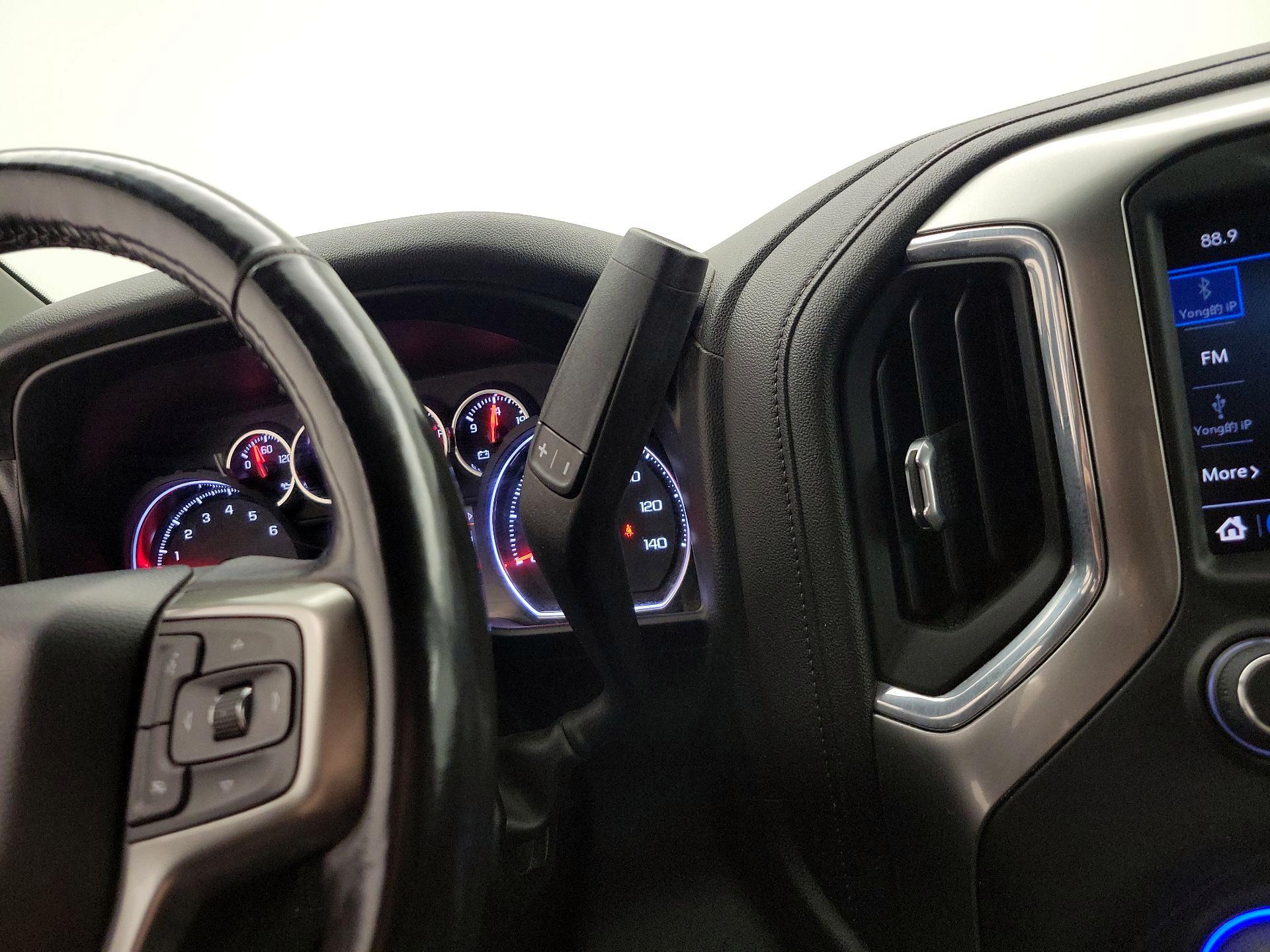 Thumbnail: 2019 Chevrolet Silverado 1500 - 17