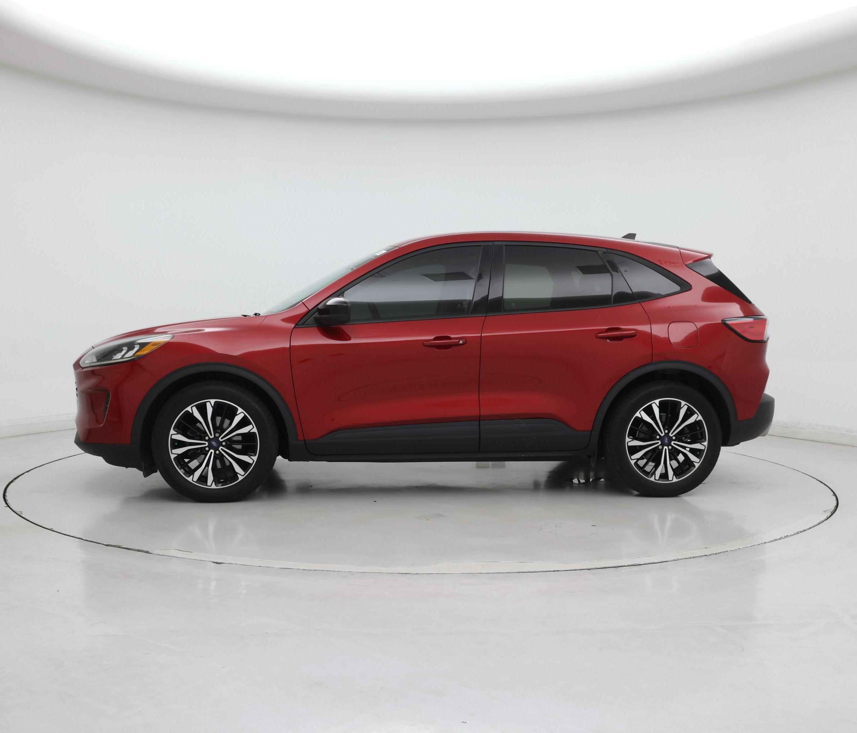 Thumbnail: 2021 Ford Escape - 3
