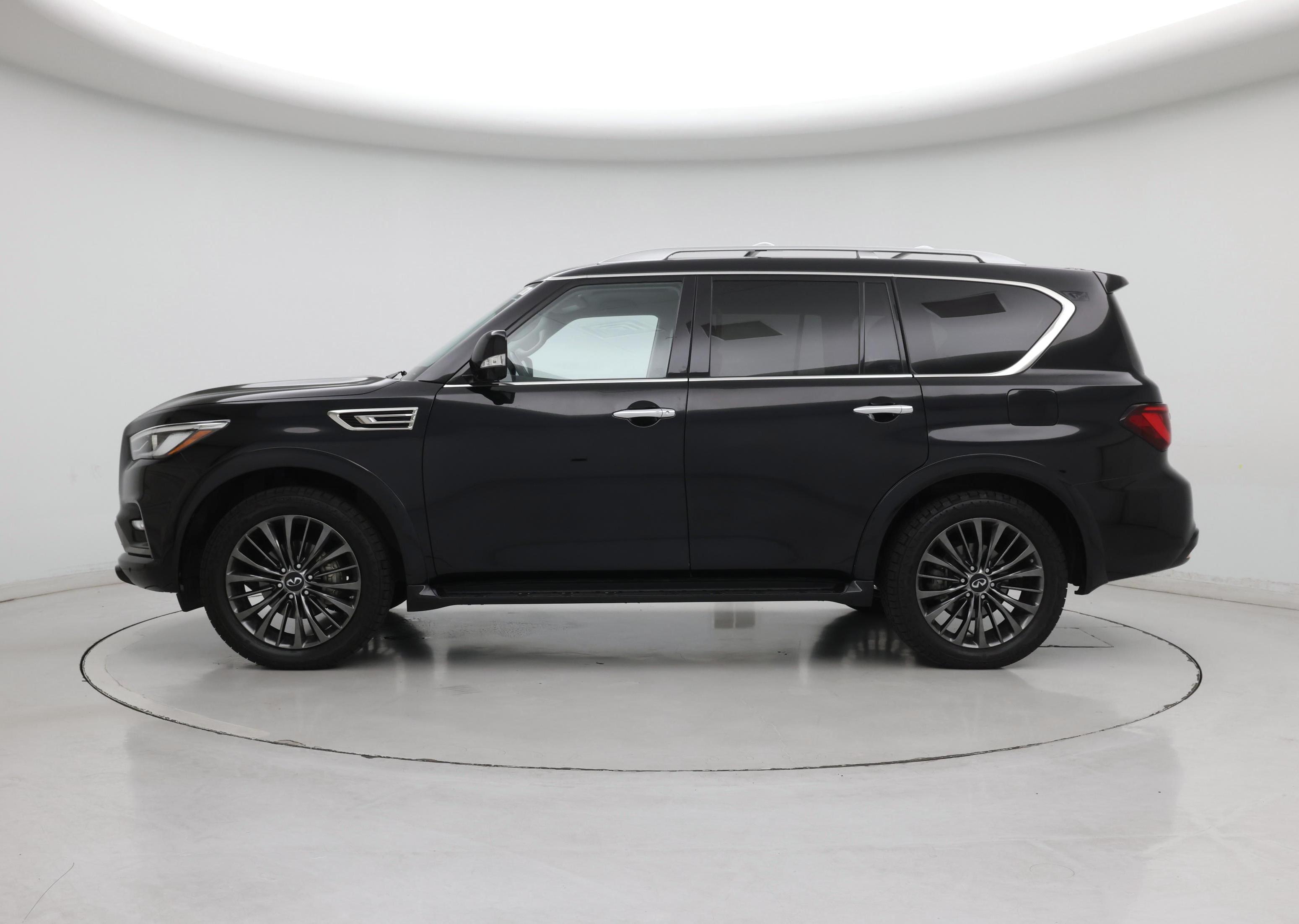Thumbnail: 2021 INFINITI QX80 - 3