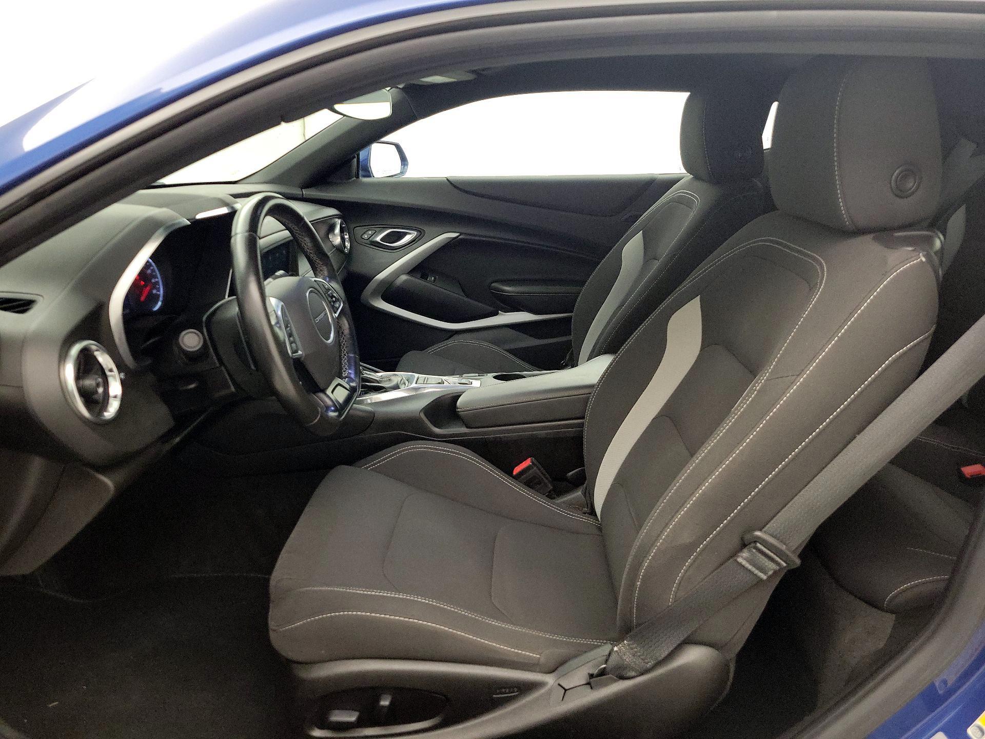 Thumbnail: 2019 Chevrolet Camaro - 11