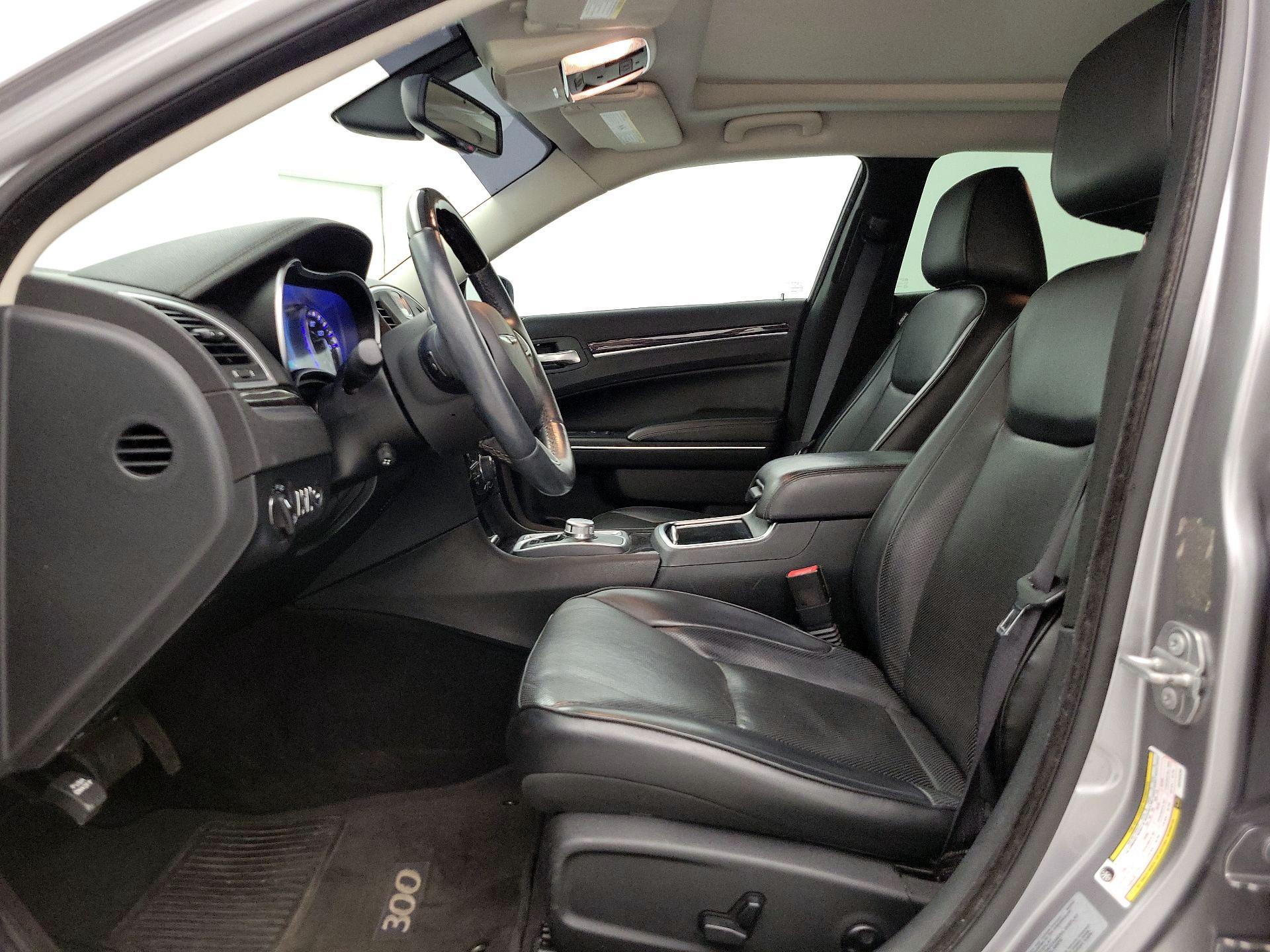 Thumbnail: 2016 Chrysler 300 - 11