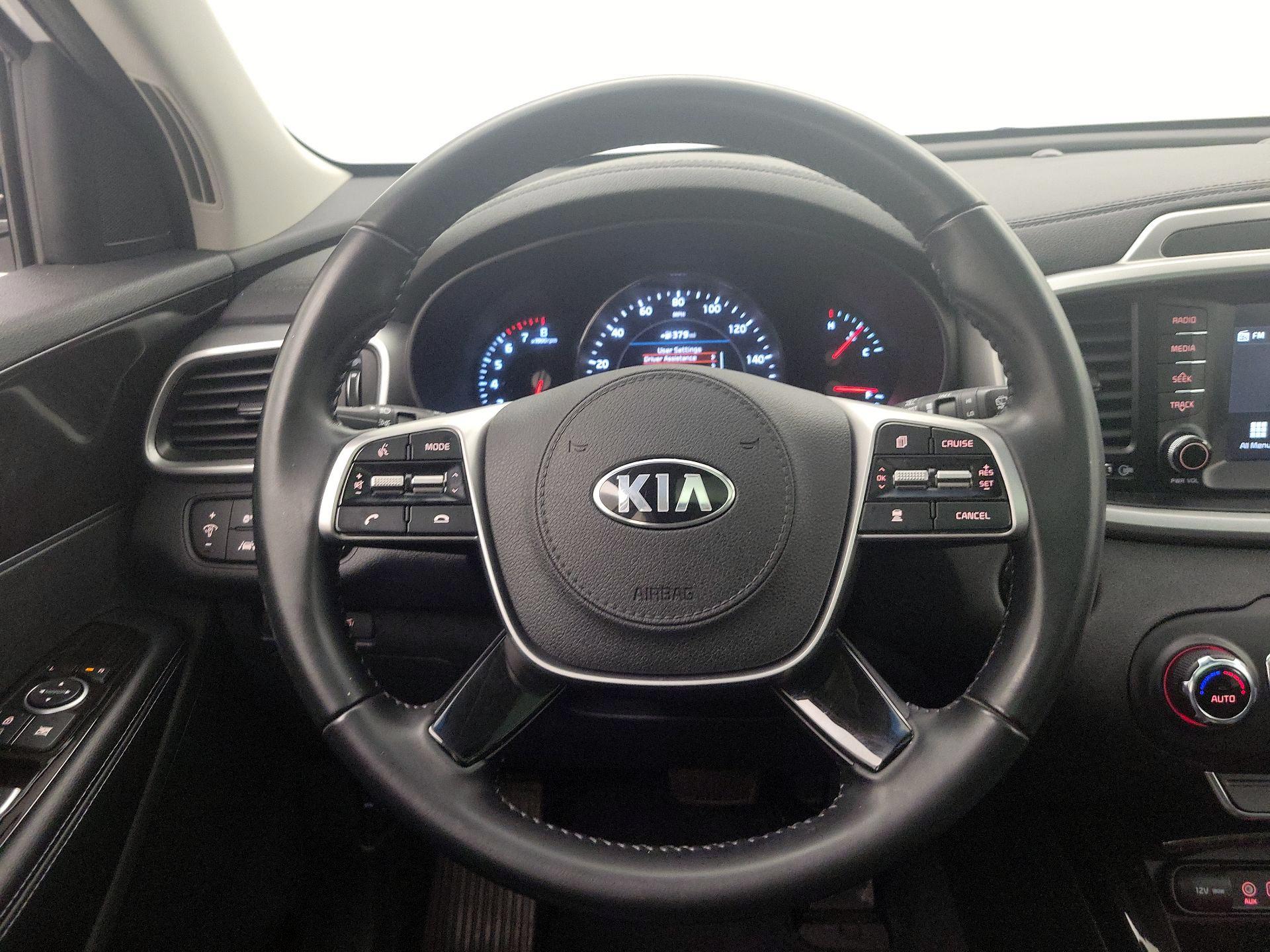 Thumbnail: 2020 Kia Sorento - 10