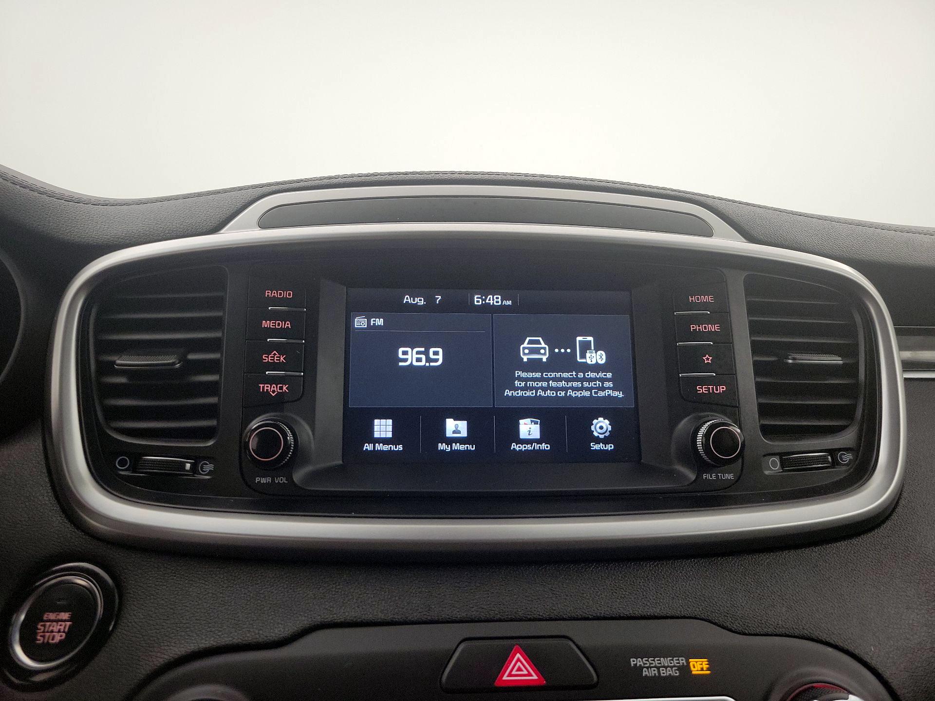 Thumbnail: 2020 Kia Sorento - 15