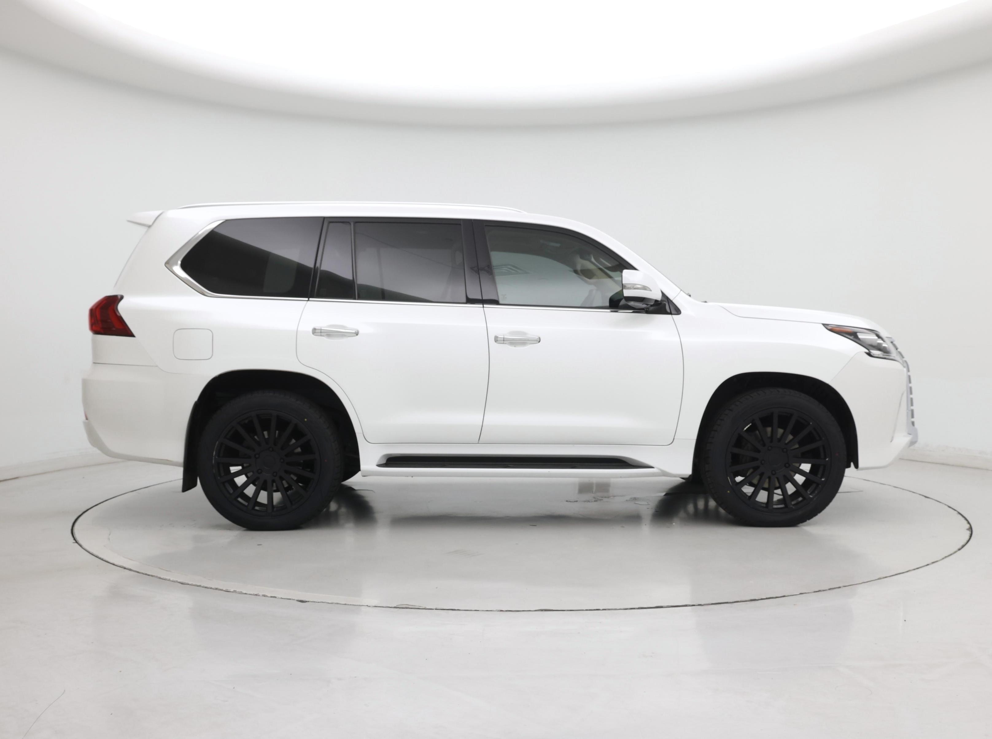 Thumbnail: 2019 Lexus LX - 7