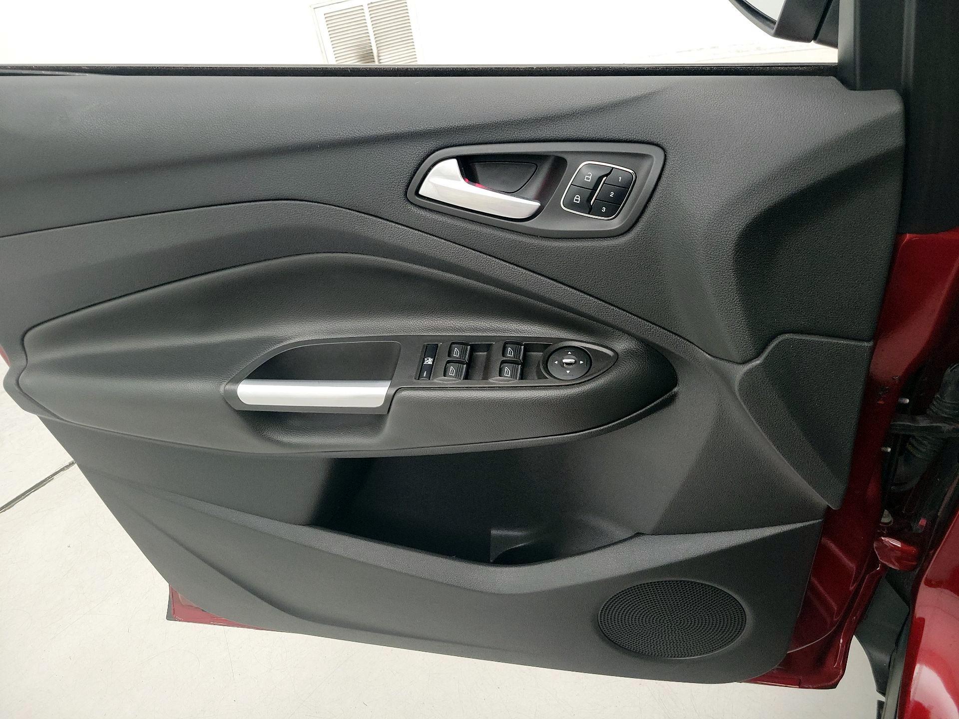 Thumbnail: 2014 Ford Escape - 12