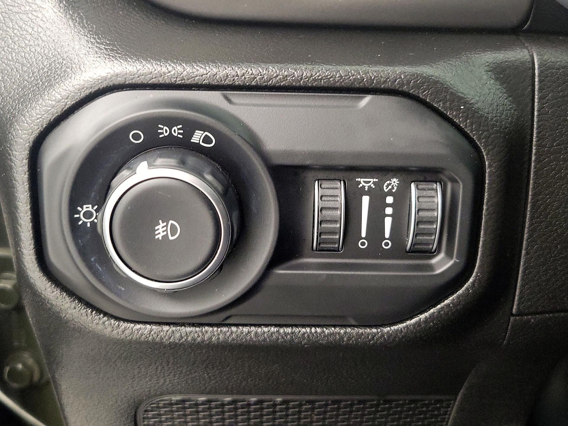 Thumbnail: 2022 Jeep Wrangler - 13