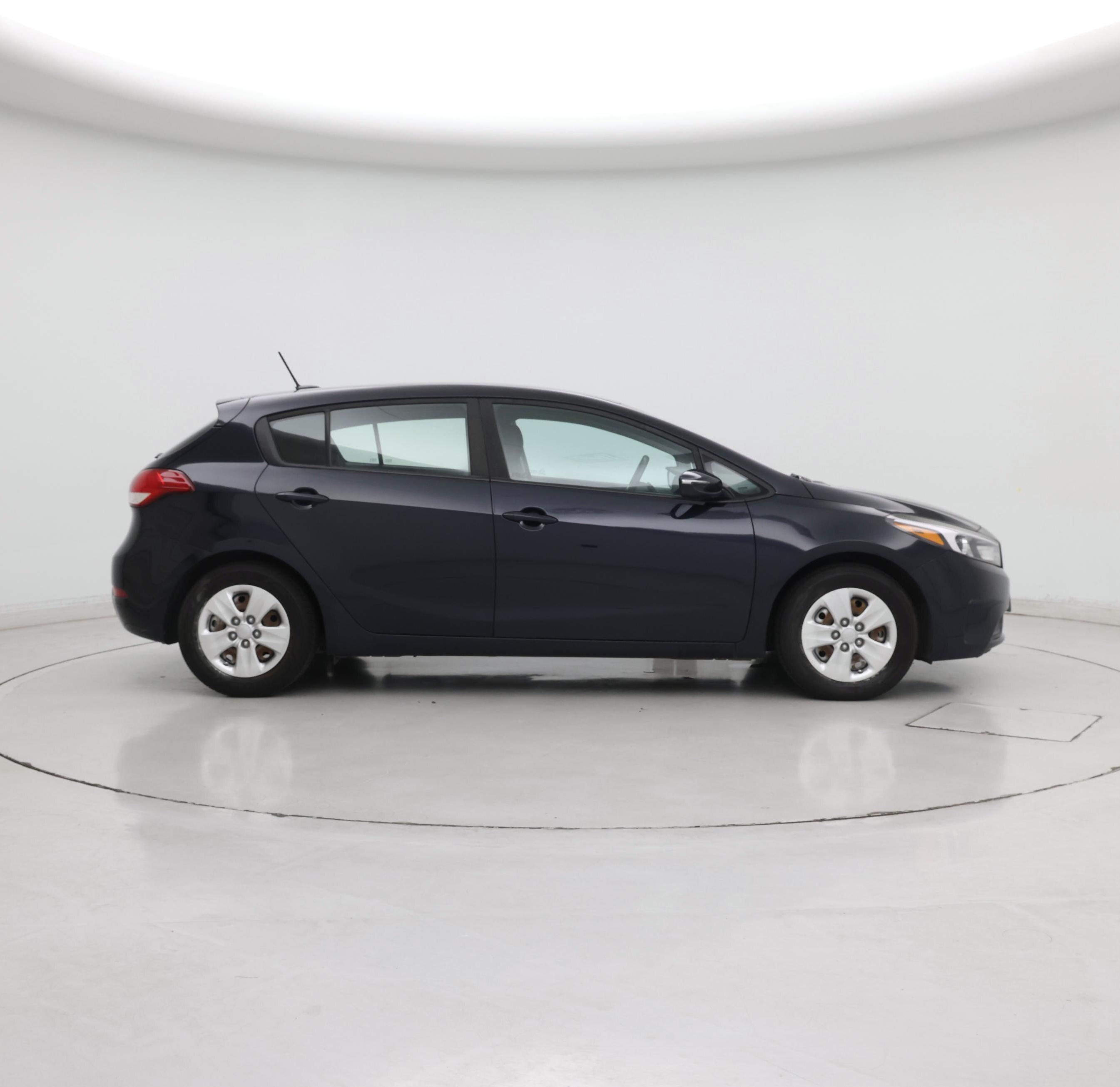 Thumbnail: 2017 Kia Forte - 7