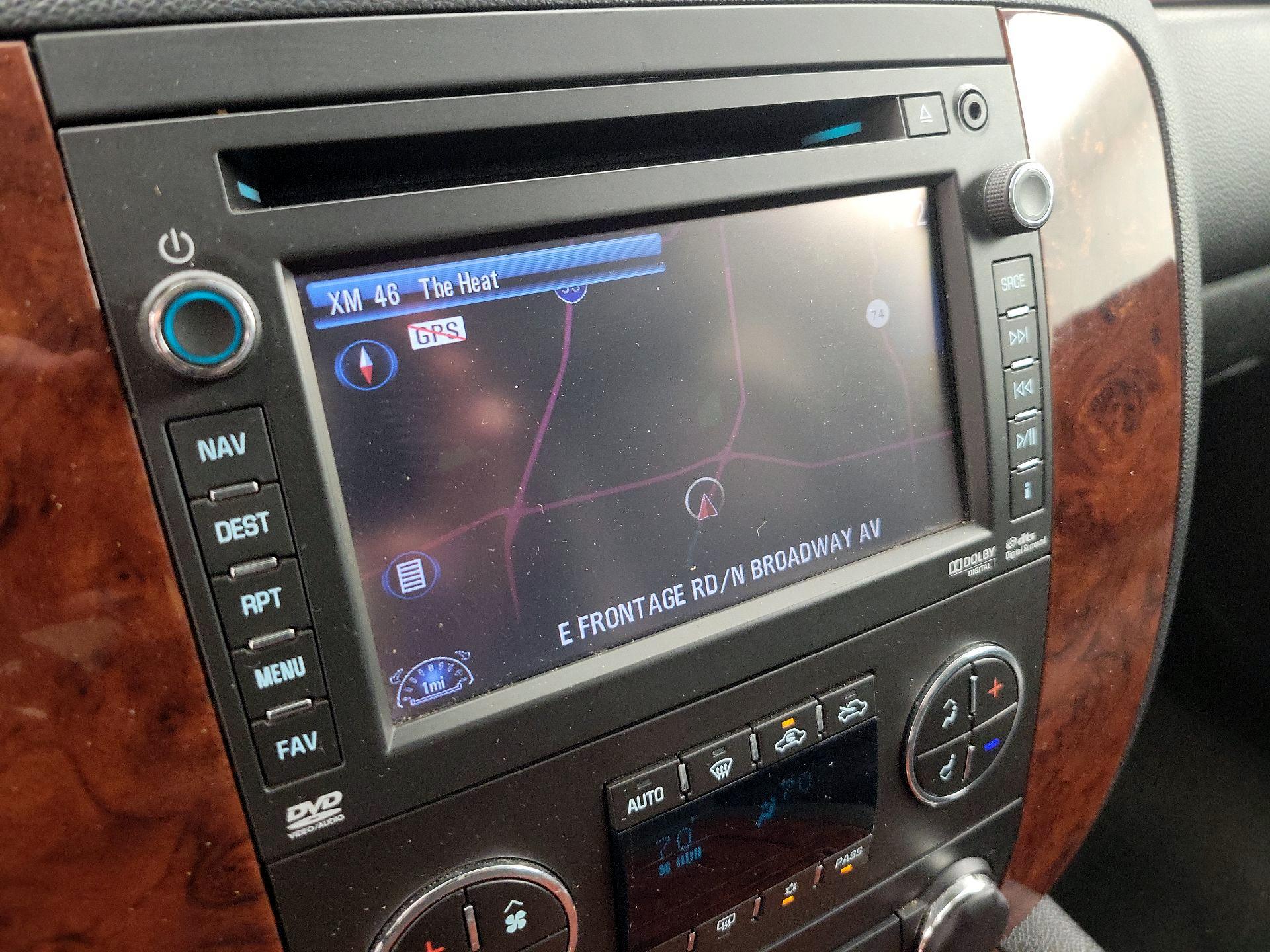 Thumbnail: 2013 Chevrolet Avalanche 1500 - 14