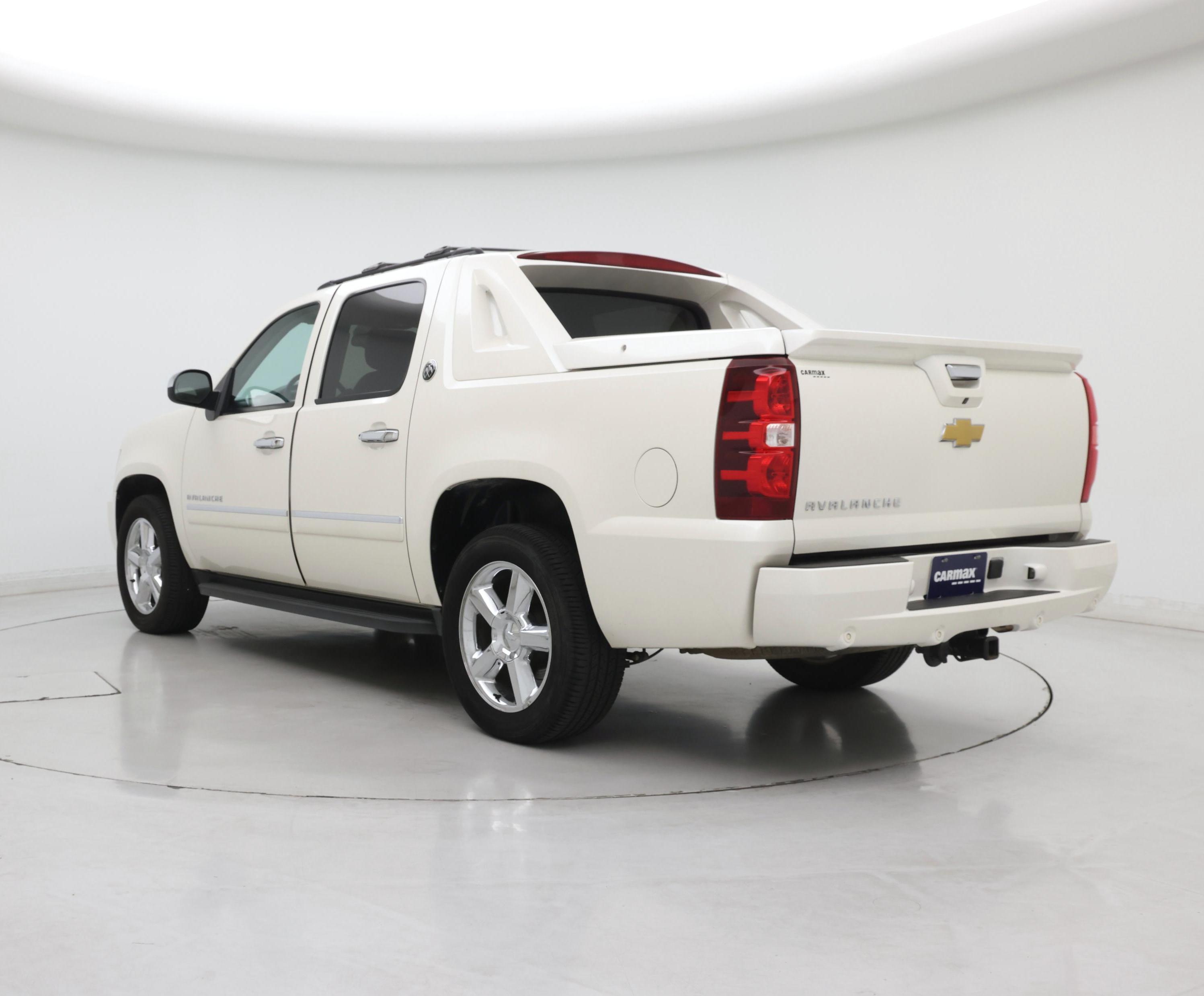 Thumbnail: 2013 Chevrolet Avalanche 1500 - 2