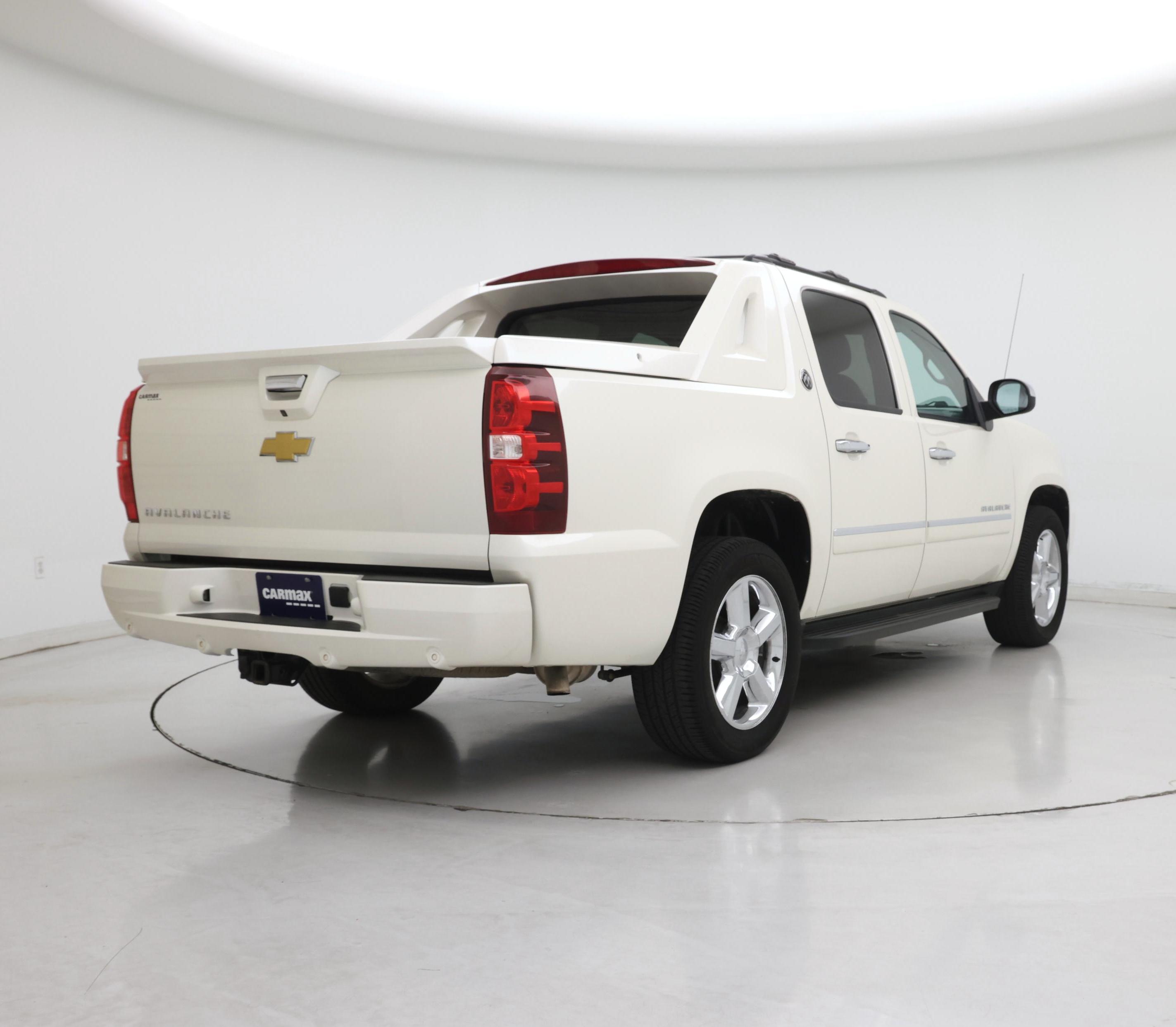 Thumbnail: 2013 Chevrolet Avalanche 1500 - 8