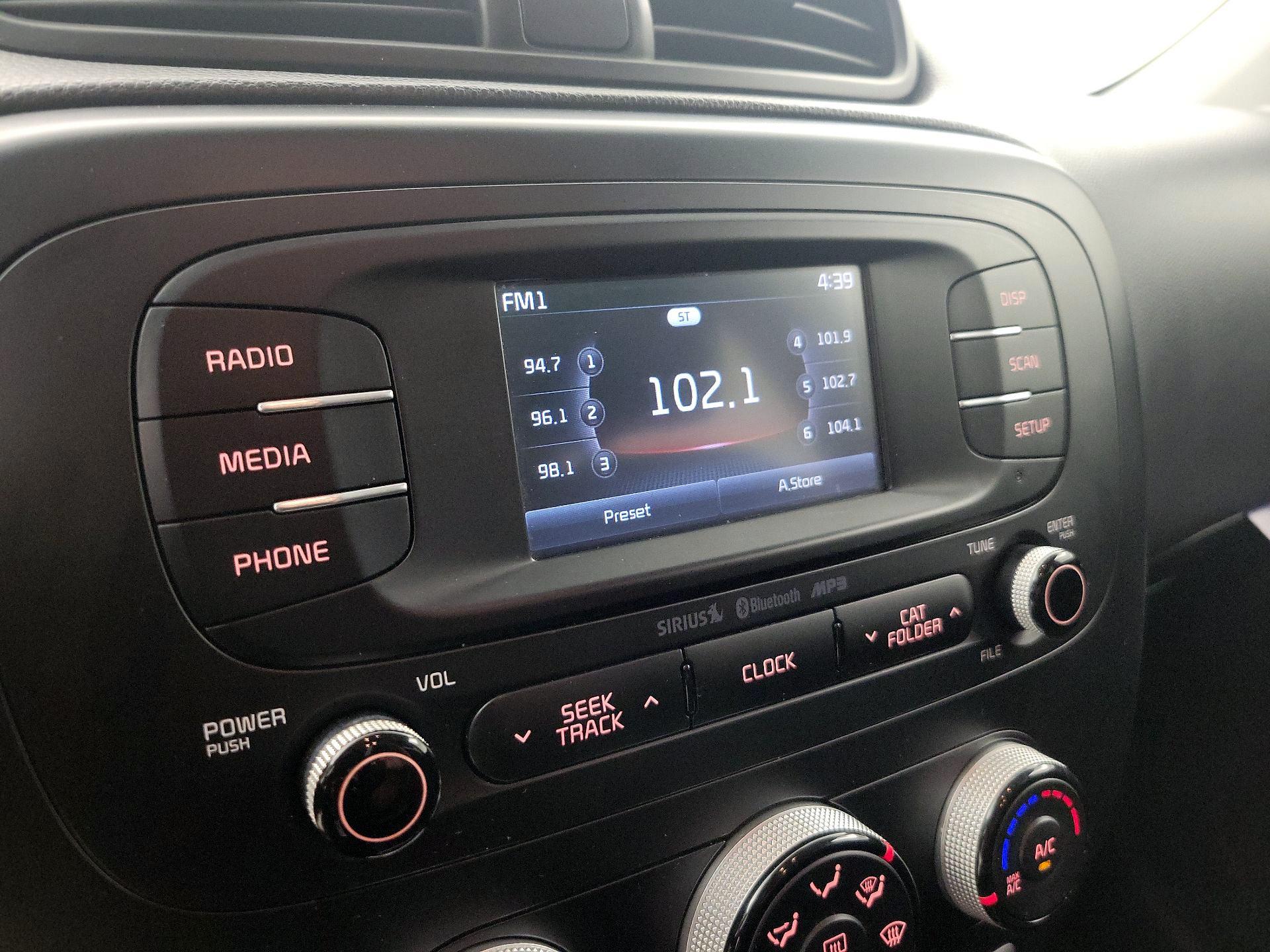 Thumbnail: 2016 Kia Soul - 15
